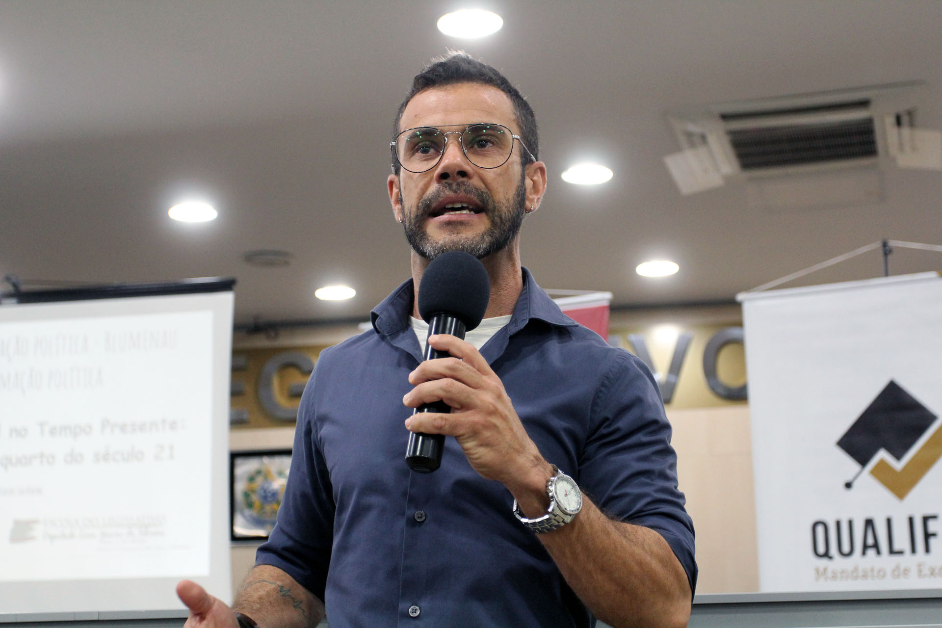 Primeira palestra da Semana Municipal de Conscientização Política aborda o protagonismo juvenil e as pautas atuais