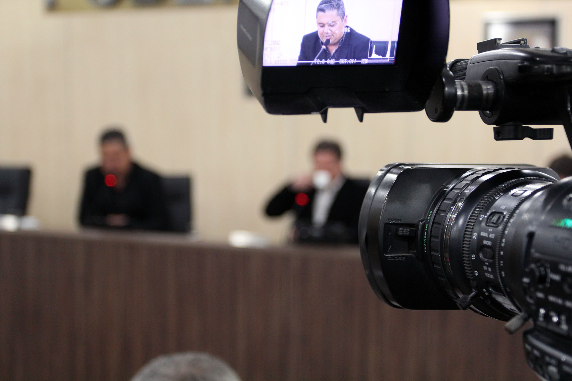 Vereadores aprovam a concessão de comendas para destaques das áreas de filantropia e educação