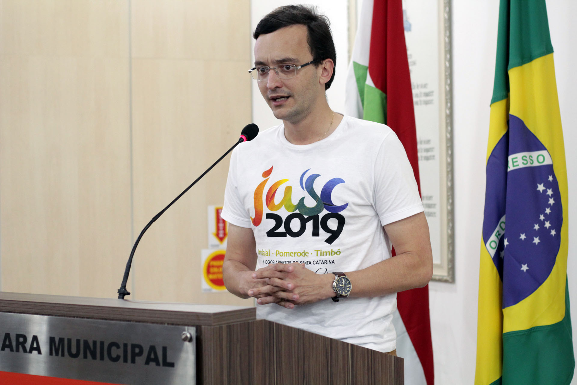 Prefeito de Indaial visita a Câmara de Vereadores