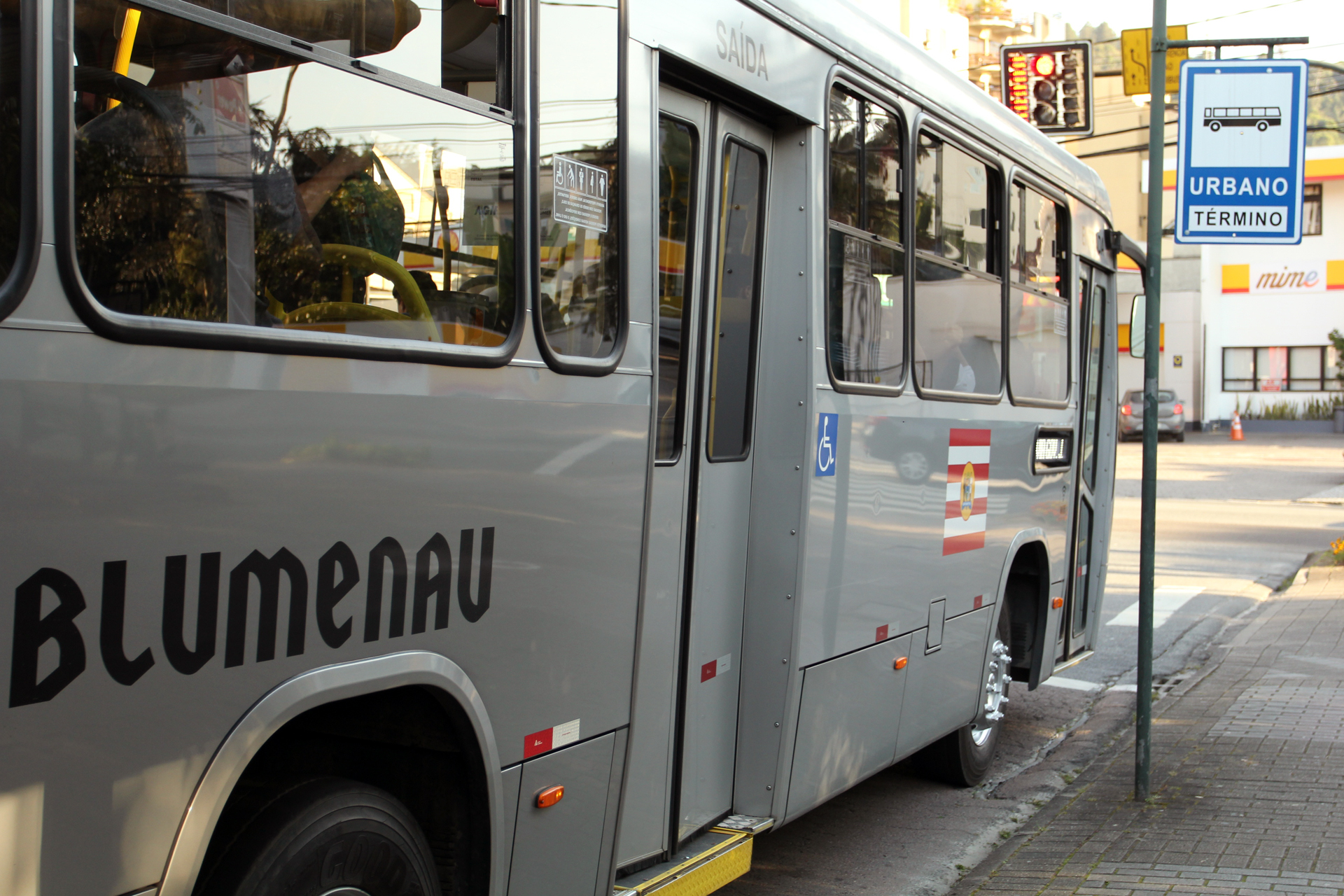 Câmara aprova proposta que cria tarifa embarcada do transporte coletivo, além de projetos que concedem abono e gratificação a professores e coordenadores
