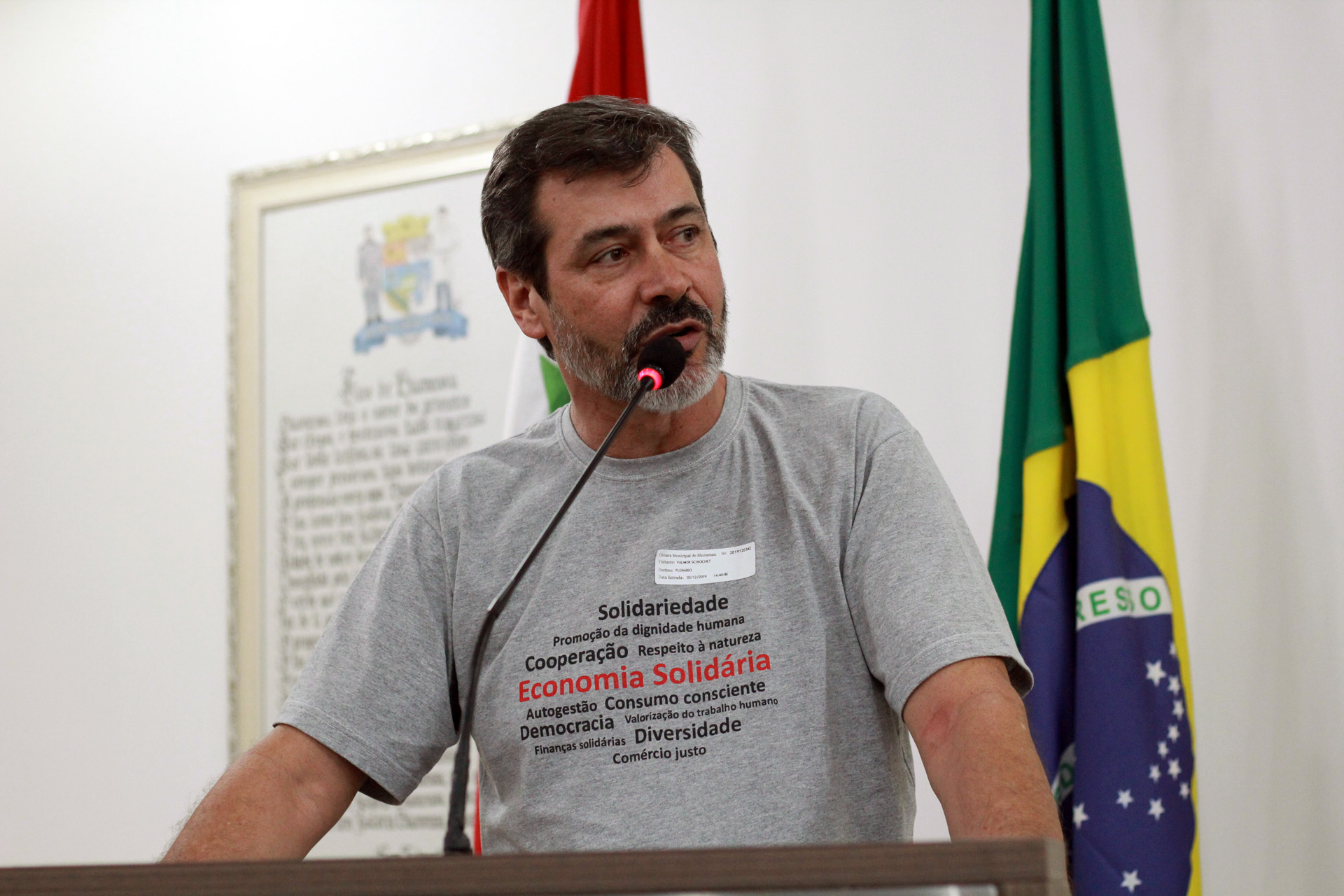 Programa de organização de coletivos de trabalhadores desenvolvido pela Incubadora de Cooperativas Populares da Furb é apresentado aos vereadores