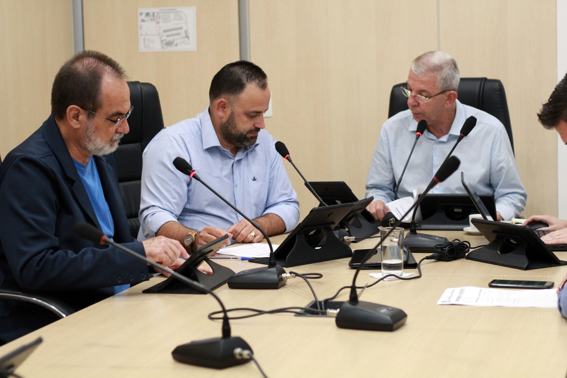 Dois projetos de lei recebem pareceres favoráveis da Comissão de Finanças