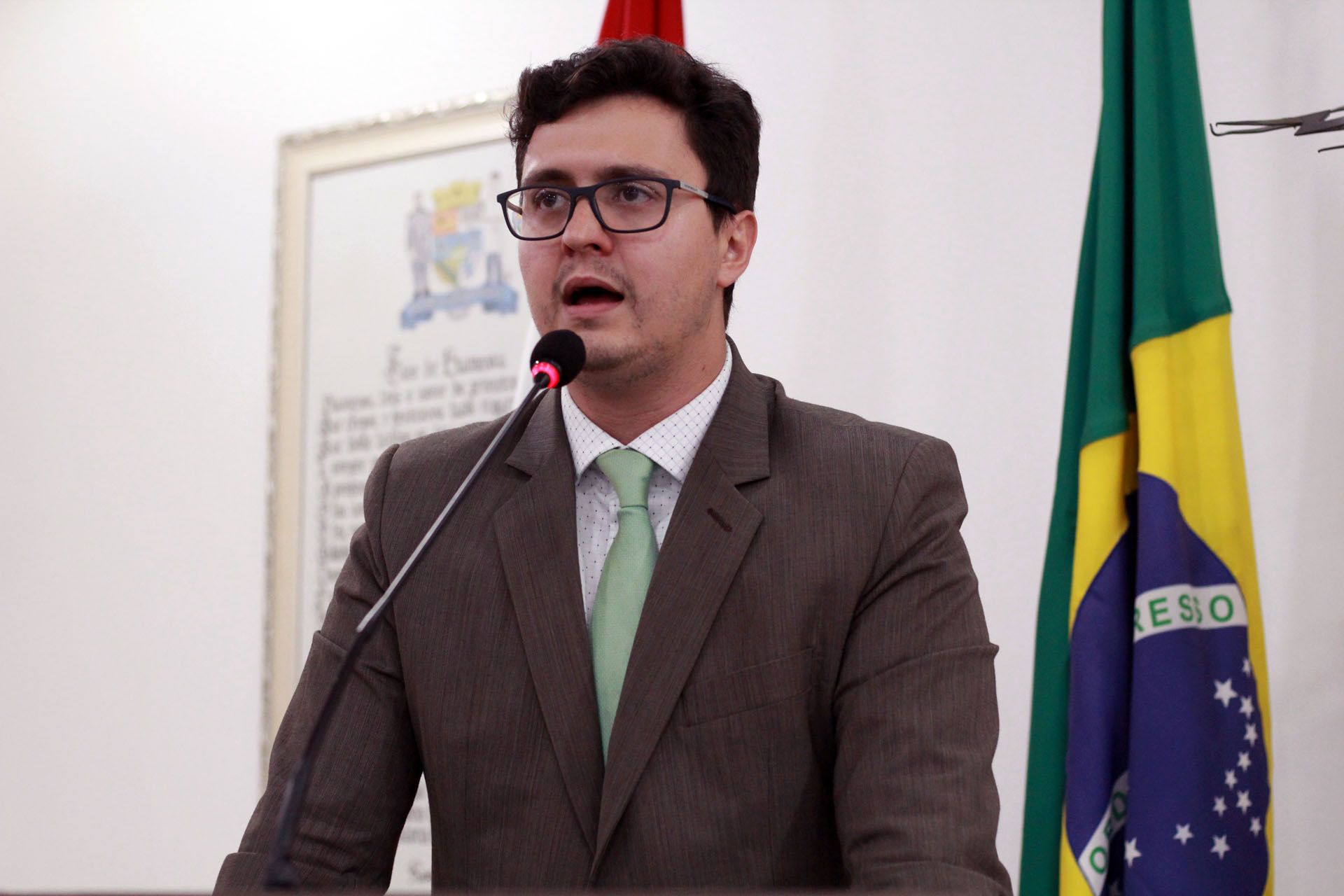 Impactos ambientais são temas da tribuna livre