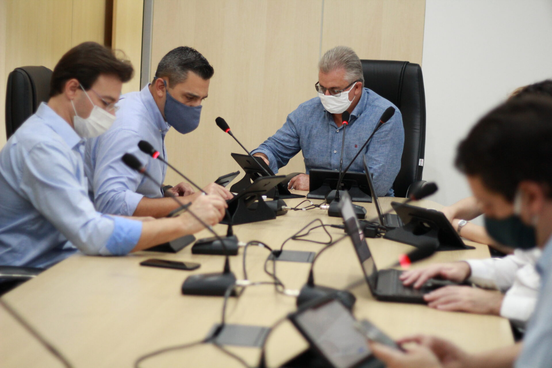 Diretrizes orçamentárias passam pela CCJ