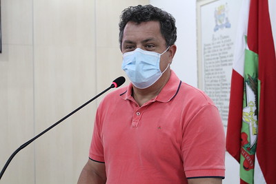 Deputado Ivan Naatz faz prestação de contas na tribuna da Câmara