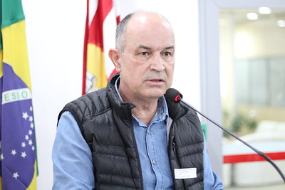 Presidente da Associação dos Clubes de Caça e Tiro presta esclarecimentos na tribuna sobre a escolha da nova diretoria e situação da entidade