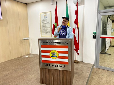 Presidente da Cooperreciblu apresenta atividades da cooperativa e pede conscientização à população