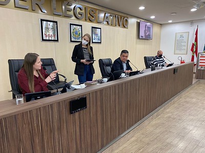 Projetos de lei e de decreto legislativo passam pelas comissões de Educação, Transportes e Agricultura