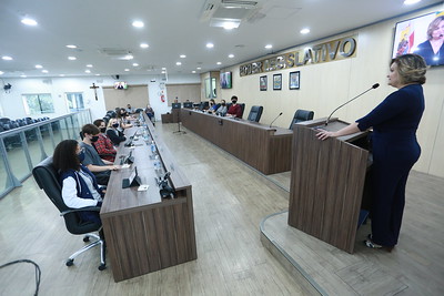 Vereadores mirins aprovam moções de homenagens e requerimentos na sessão desta segunda-feira