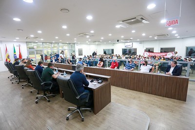 Audiência pública sobre aposentadoria dos servidores tem pedido de mais diálogo e ausência do Executivo