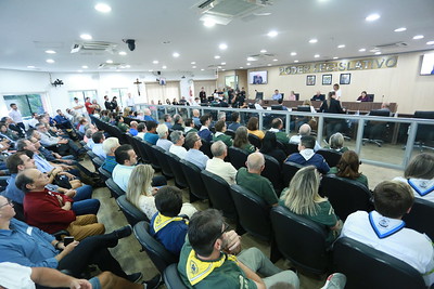Câmara aprova três projetos em redação final e acata veto do Executivo na sessão desta terça-feira