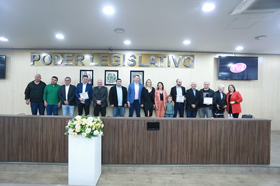 Câmara entrega quatro moções de louvor a personalidades e empresas do município