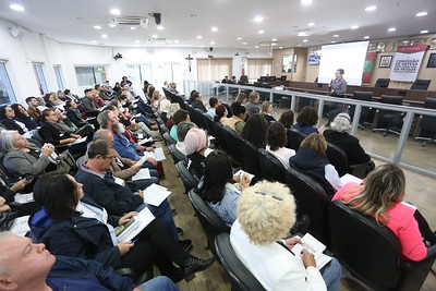 Câmara de Blumenau sedia seminário realizado pela Alesc sobre autismo