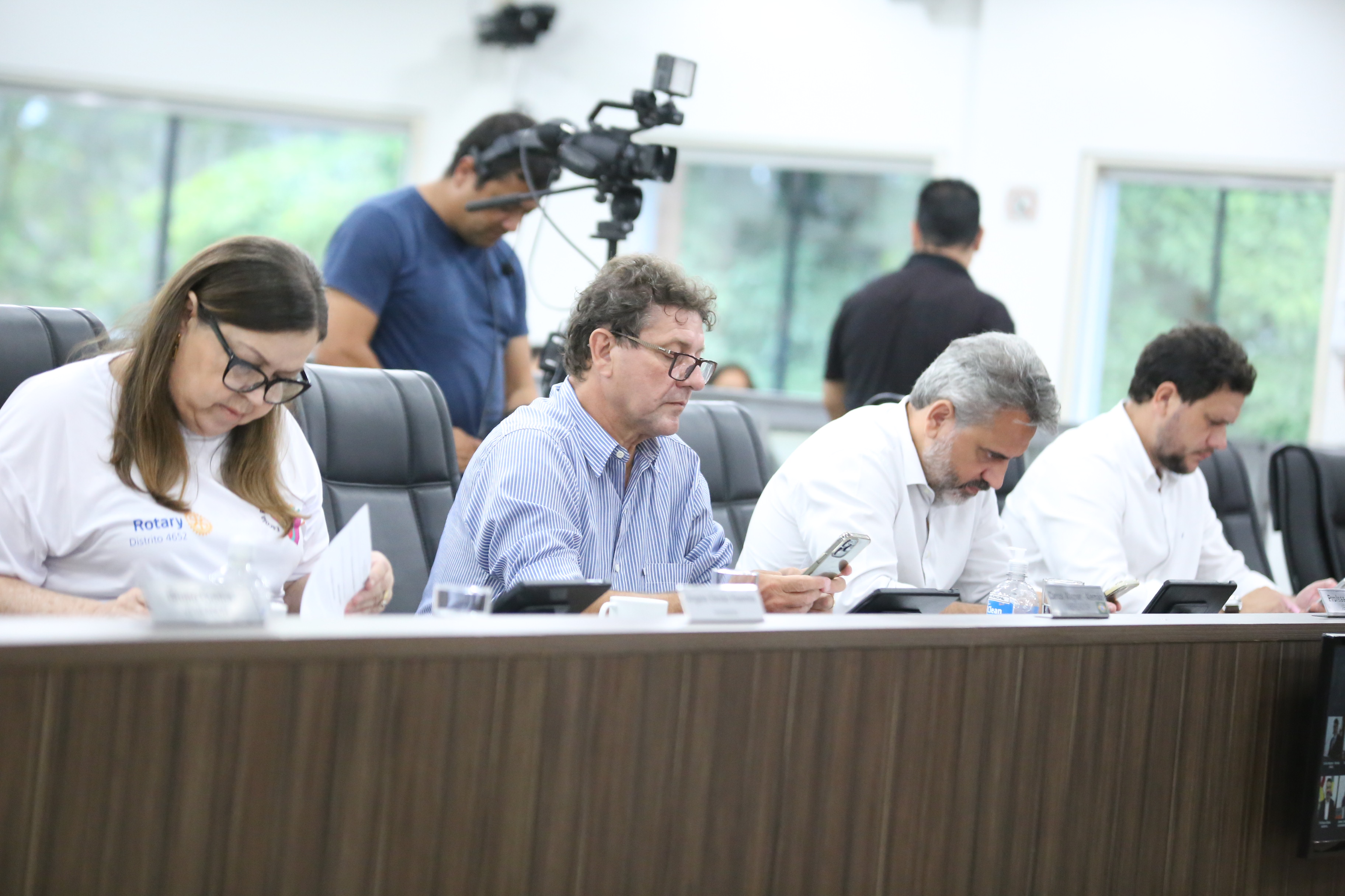 Câmara de Blumenau aprova projeto que reajusta piso salarial dos professores da rede municipal