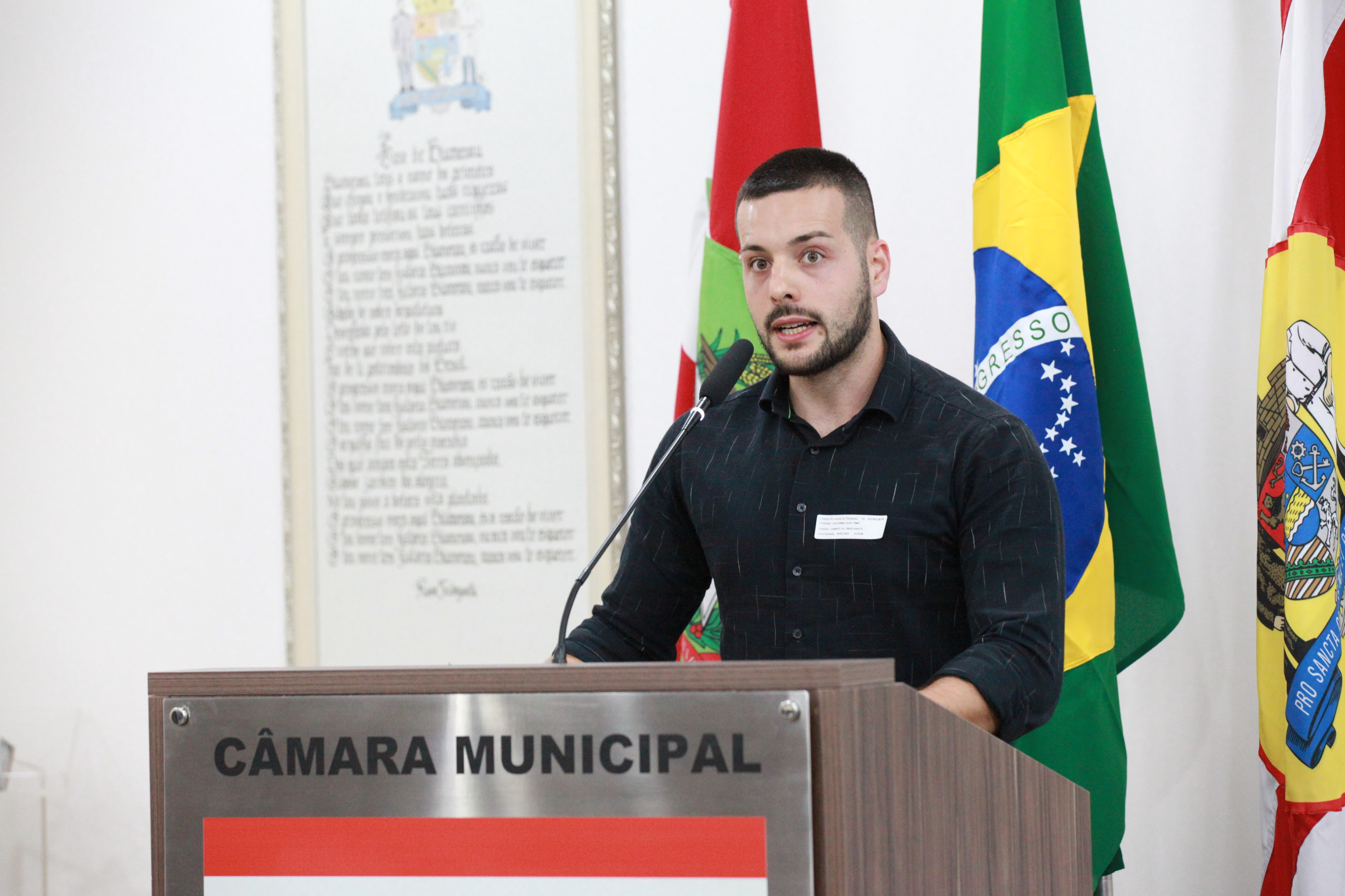Vice-presidente do CEJESC explica, na tribuna, sobre funcionamento do movimento