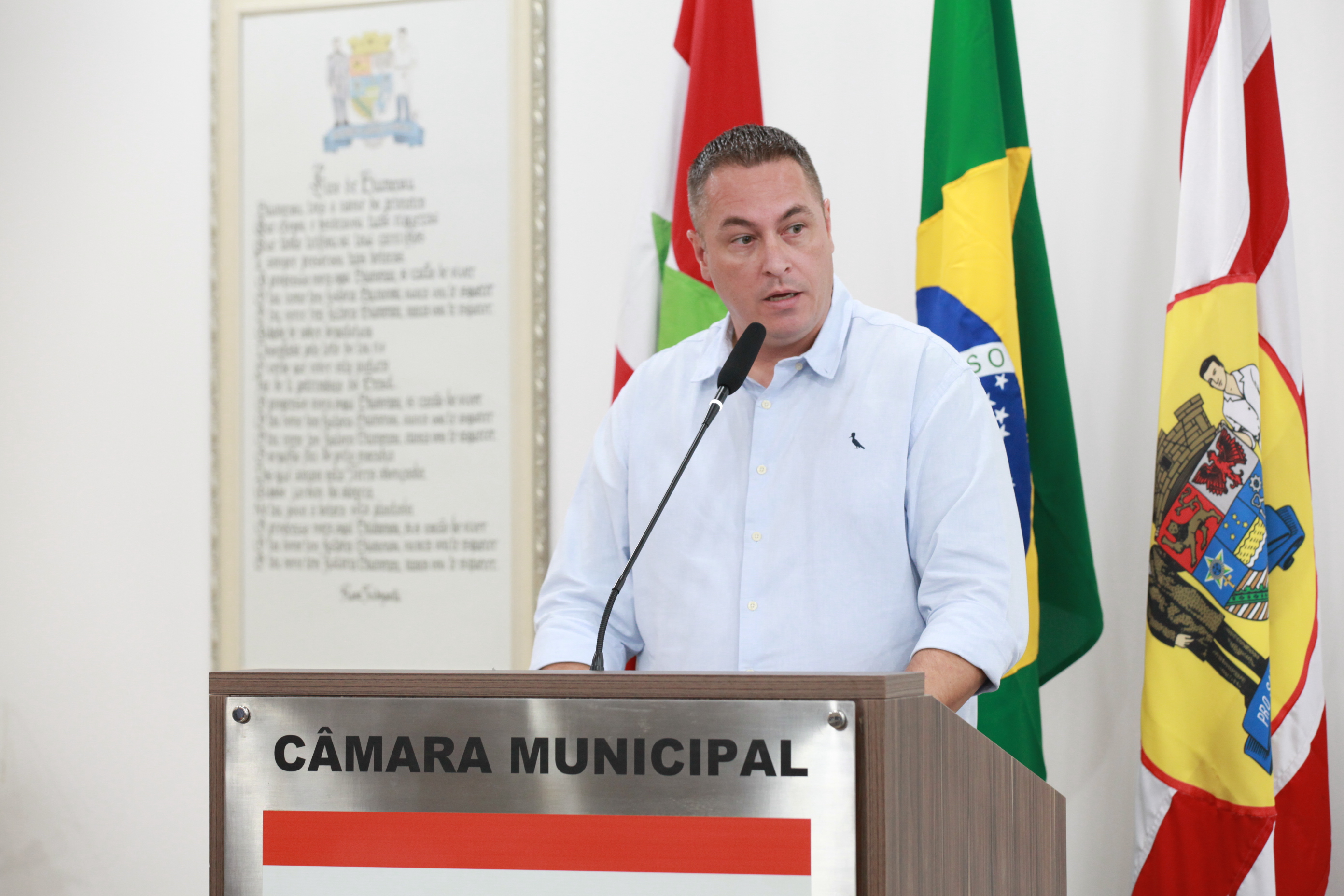 Presidente do Samae presta esclarecimentos aos vereadores sobre falta de água em Blumenau