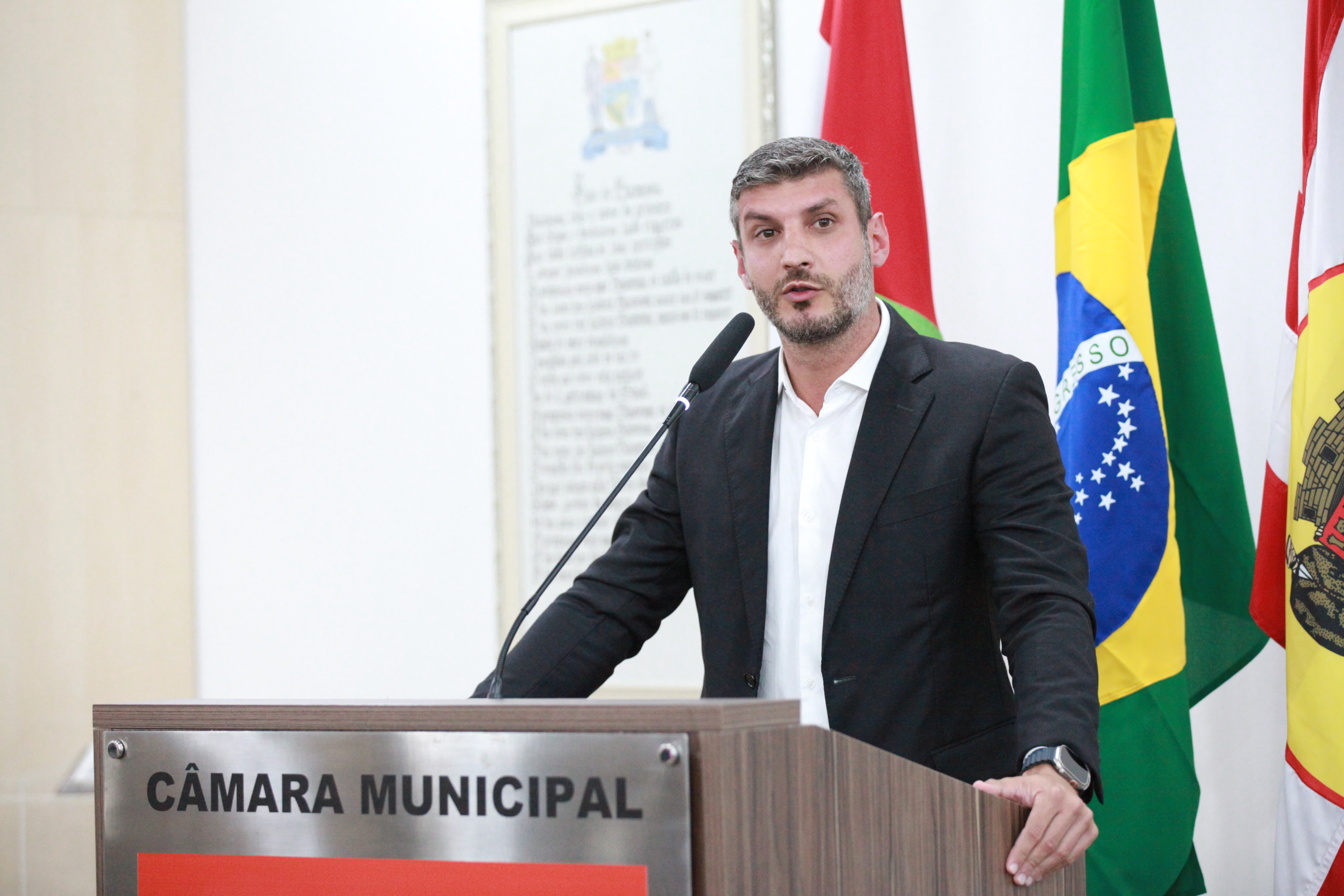 Médico ressalta importância do Março Azul para prevenção do câncer de intestino