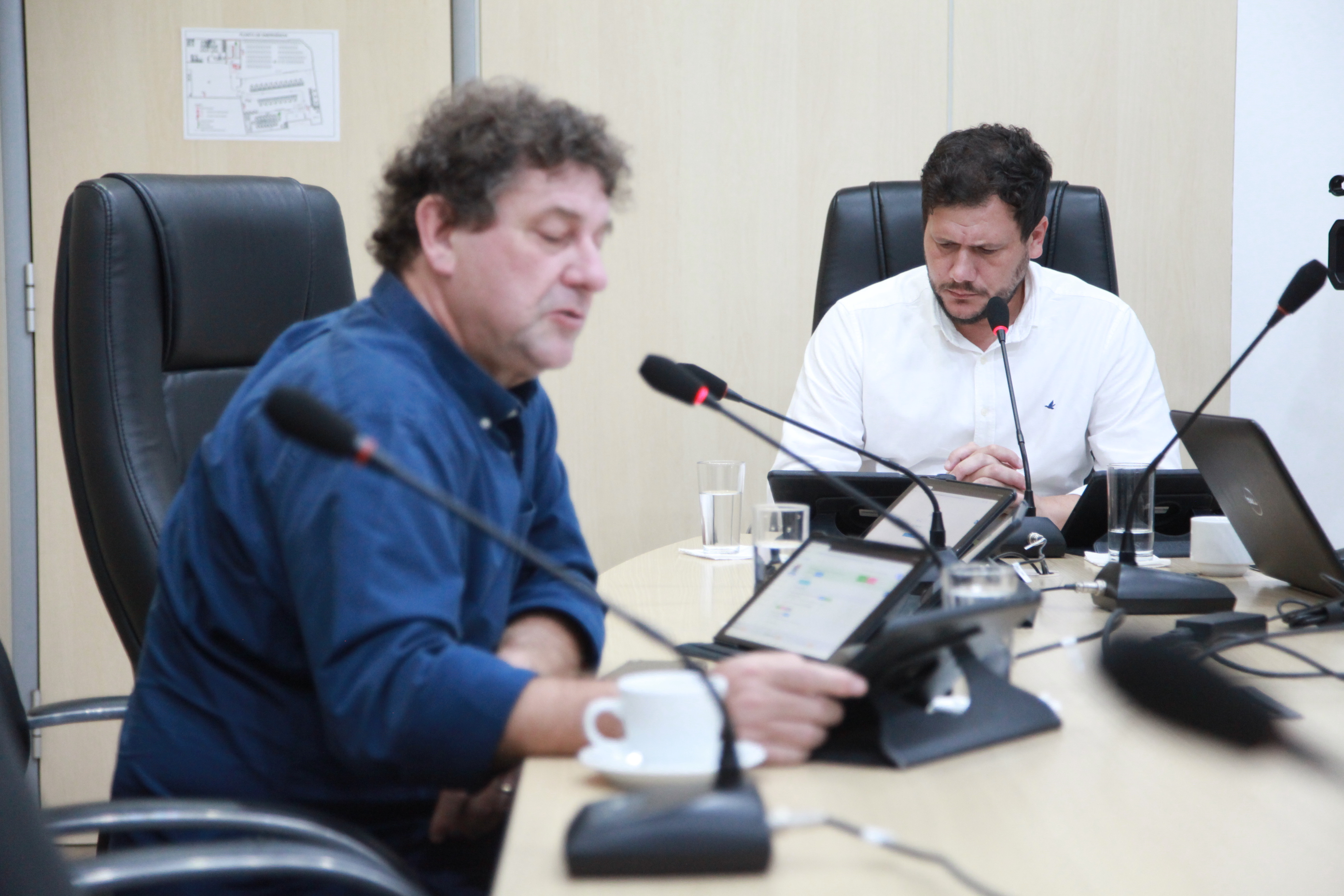 Três projetos de lei e uma emenda passam pelas comissões de Educação, Transportes e Turismo