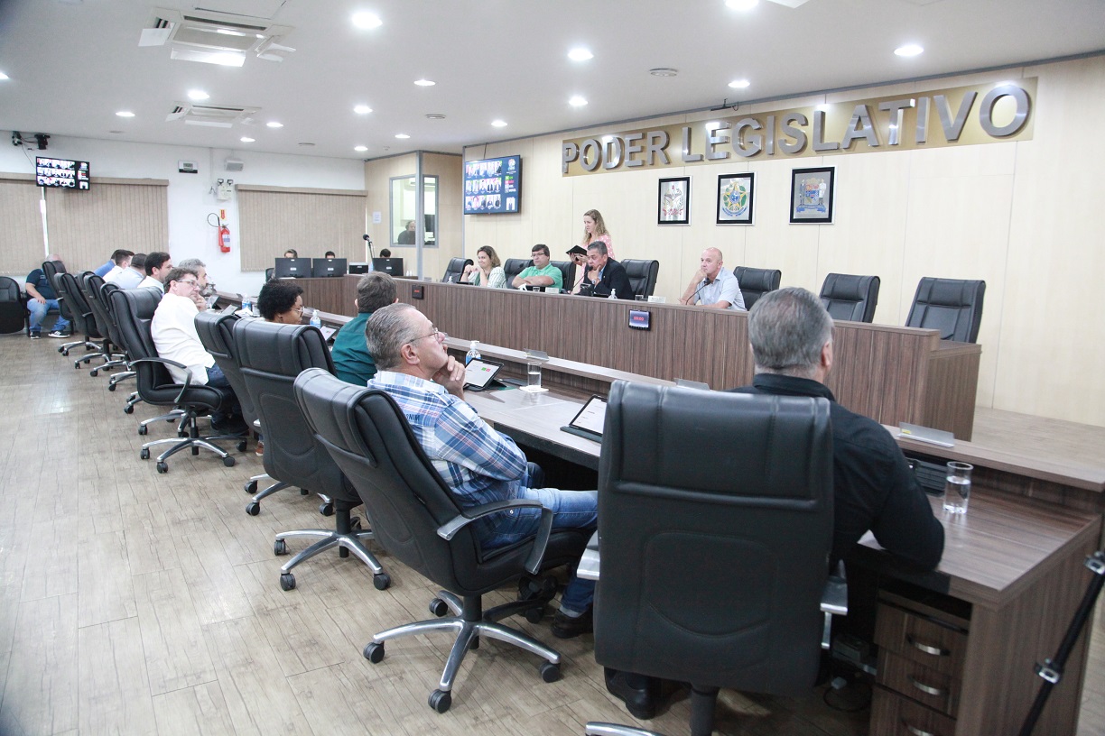 Vereadores aprovam três projetos de lei e rejeitam uma proposta nesta terça-feira