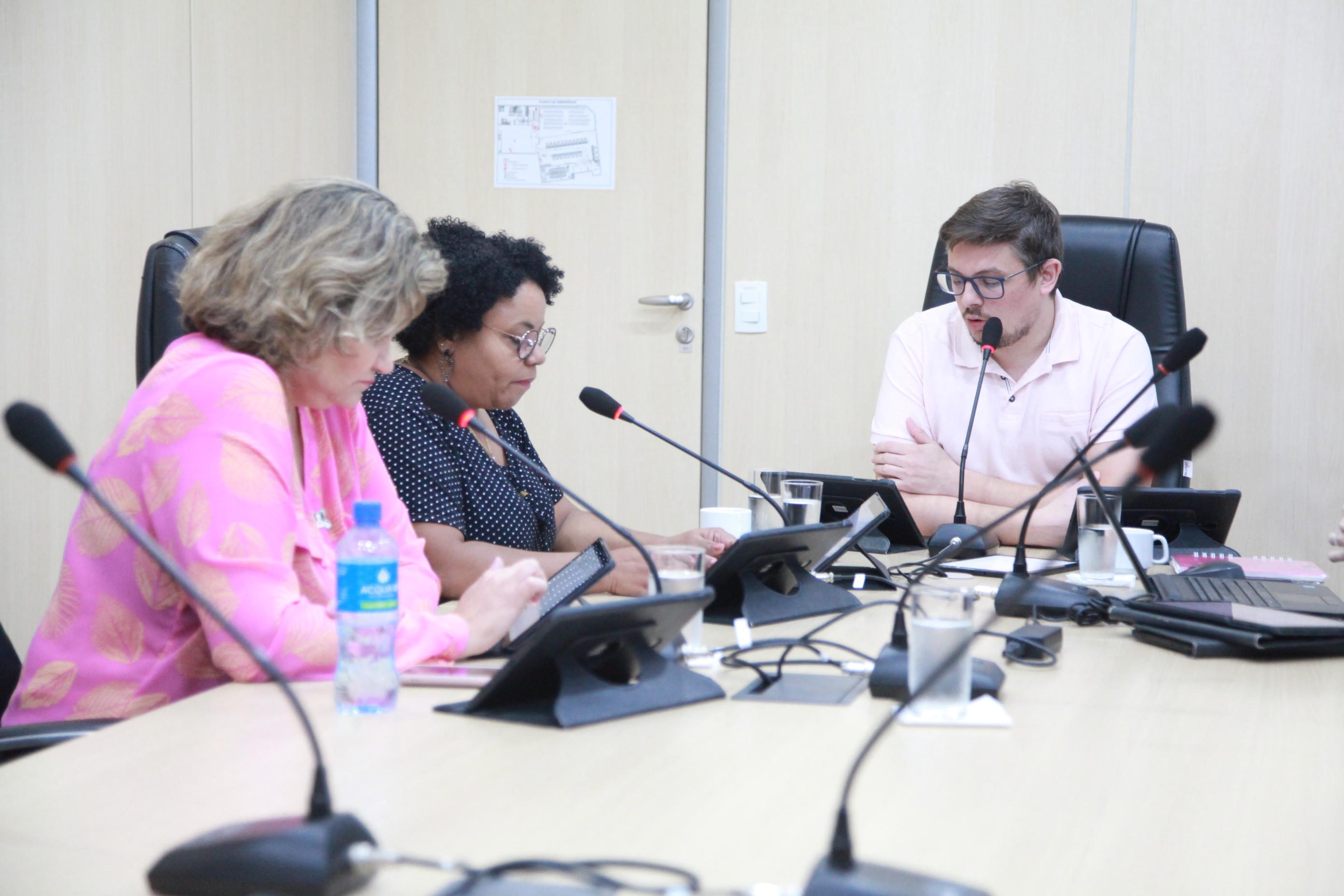 Dois projetos recebem pareceres favoráveis das Comissões de Educação, de Transportes e de Turismo