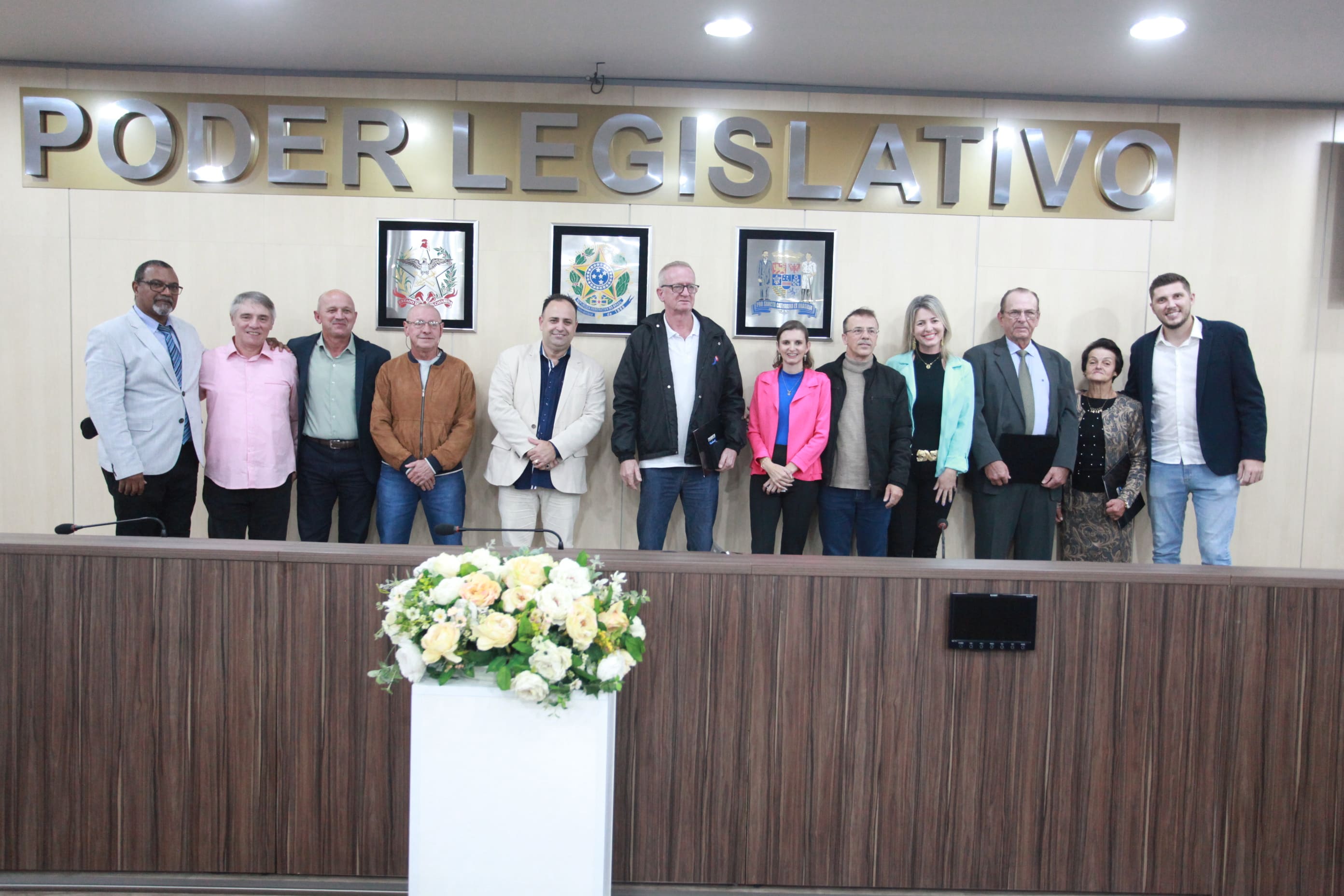 Câmara de Vereadores entrega seis Comendas e Homenagem para personalidades da cidade