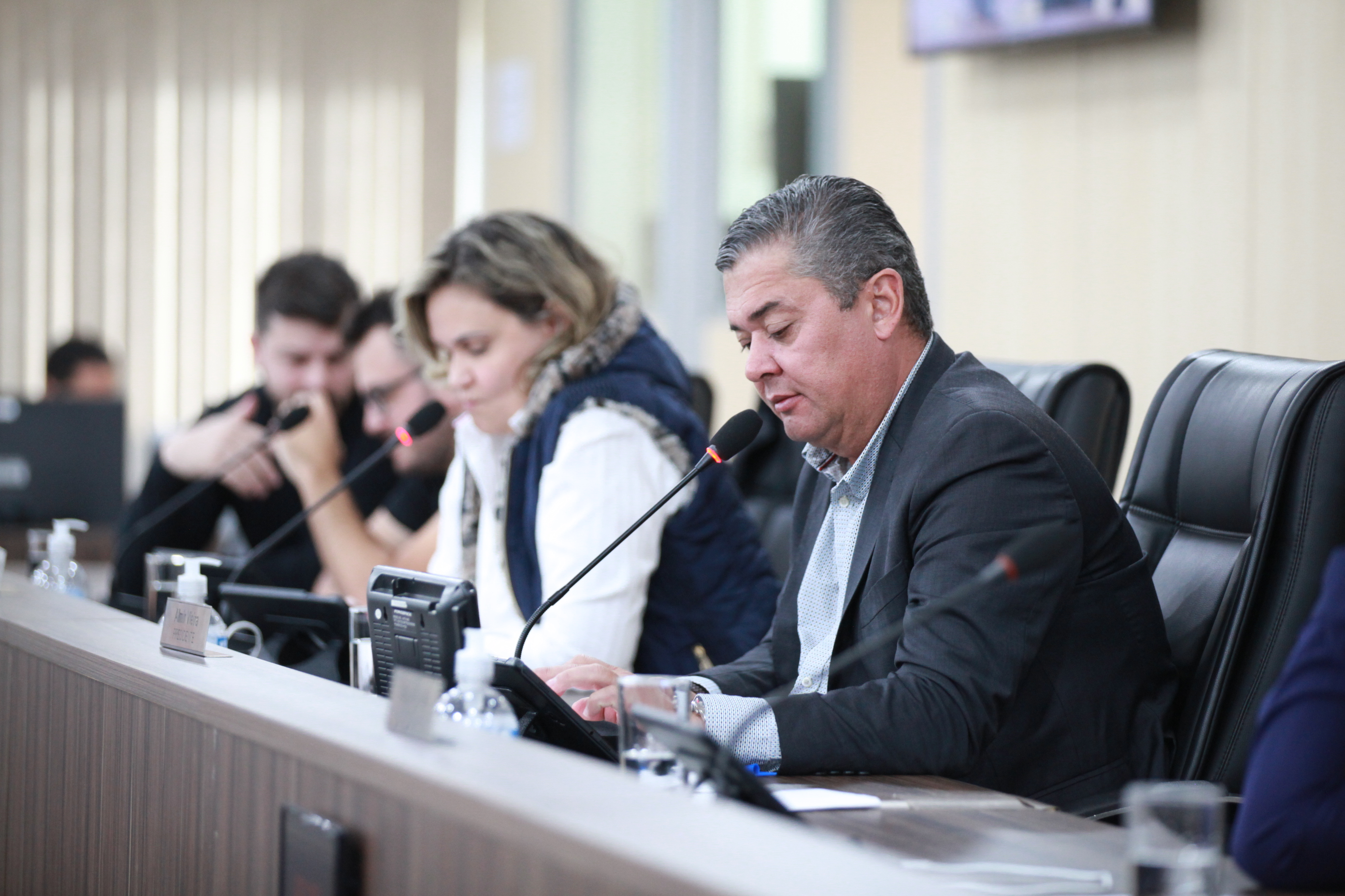 Presidente da Câmara de Blumenau divulga Sessão Itinerante no Momento da Presidência
