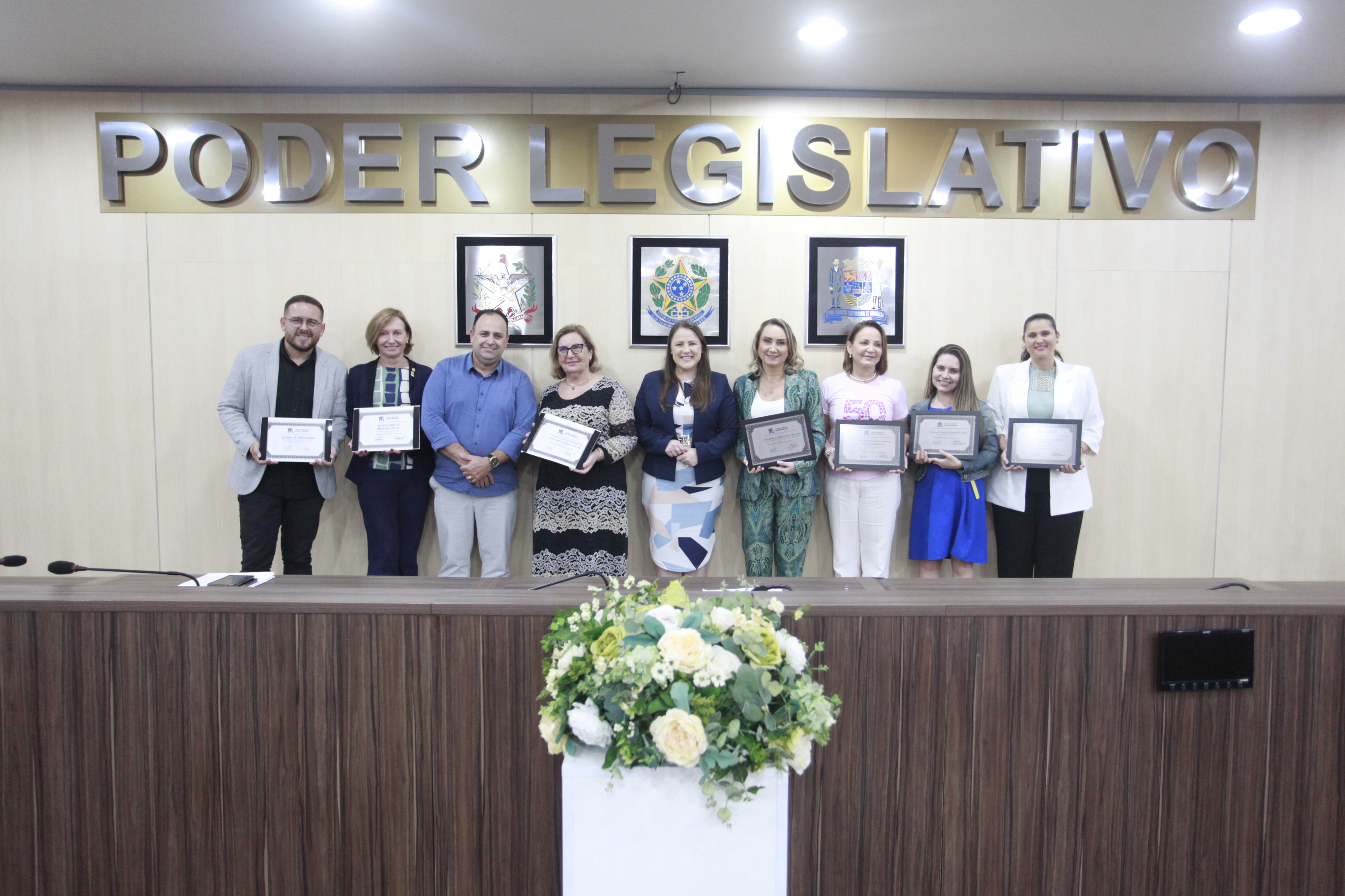 Câmara de Vereadores entrega oito homenagens na sessão solene desta quinta-feira 