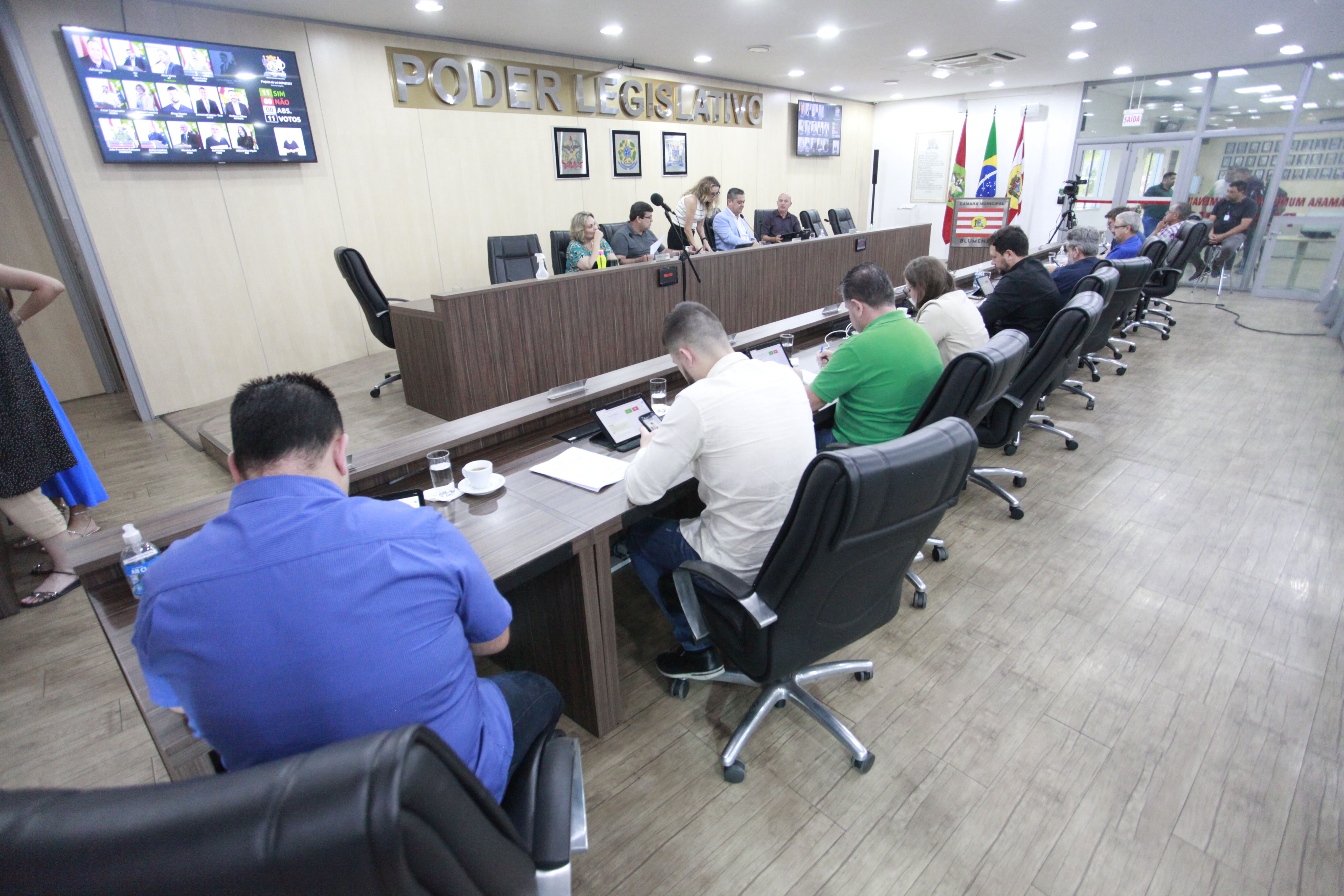 Câmara aprova projetos, requerimentos e moções na penúltima sessão ordinária do ano