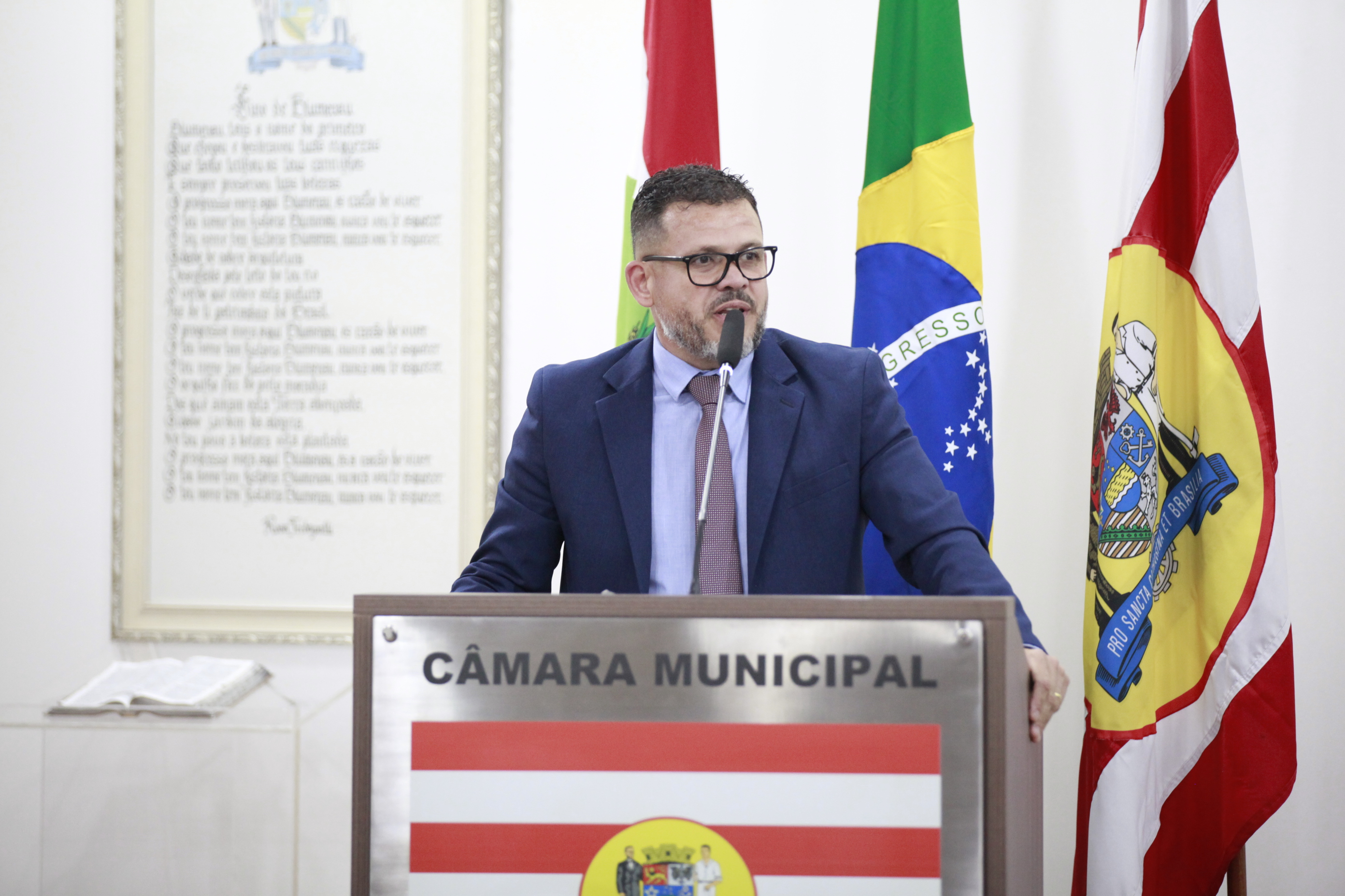 Presidente do COMEN divulga a Semana Municipal de Prevenção ao Alcoolismo na tribuna da Câmara