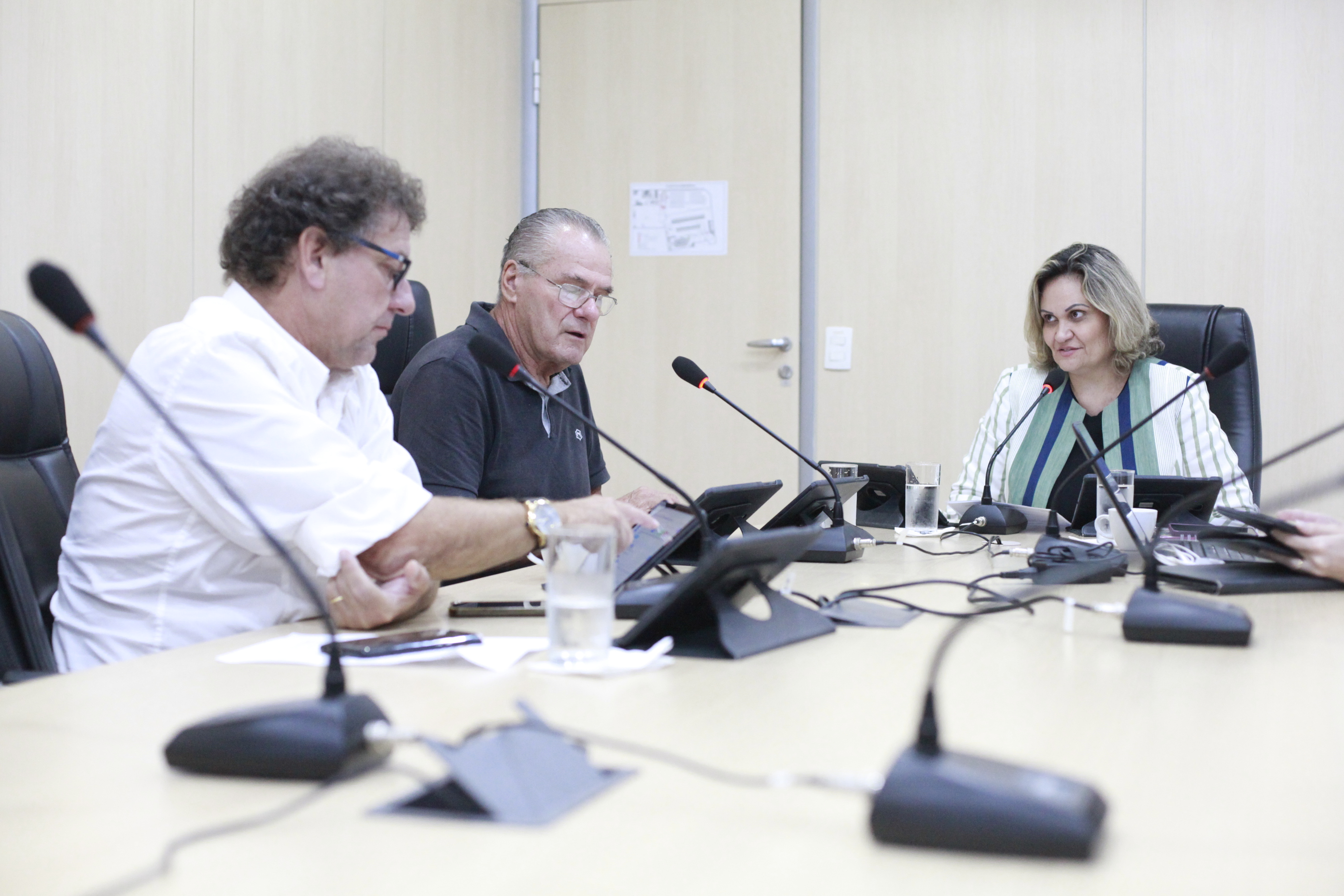 Comissões de Educação, Transportes e Turismo dão pareceres favoráveis a seis projetos nesta quinta-feira