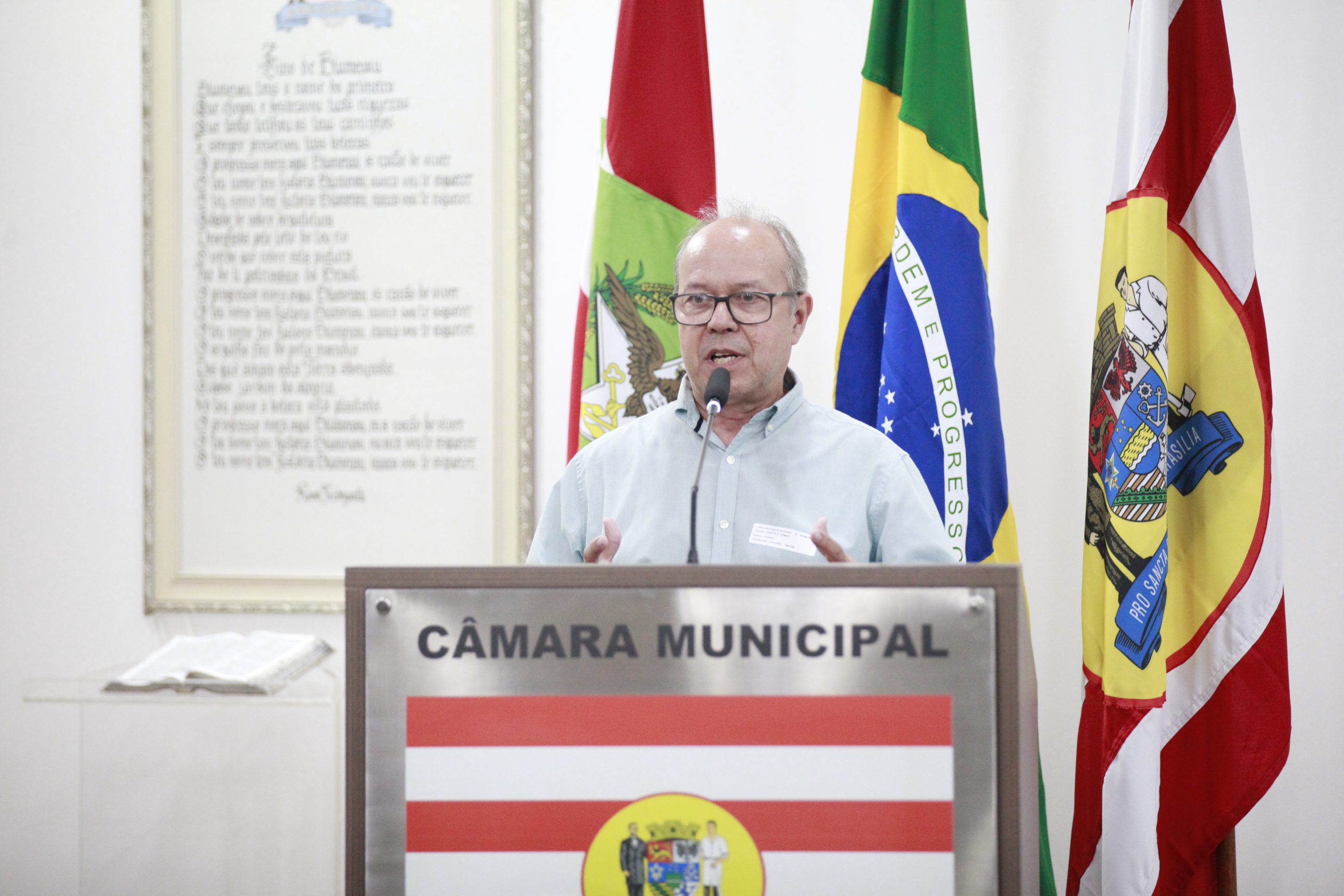 Presidente da AMPE Blumenau divulga seminário de capacitação voltado para empresários na tribuna da Câmara