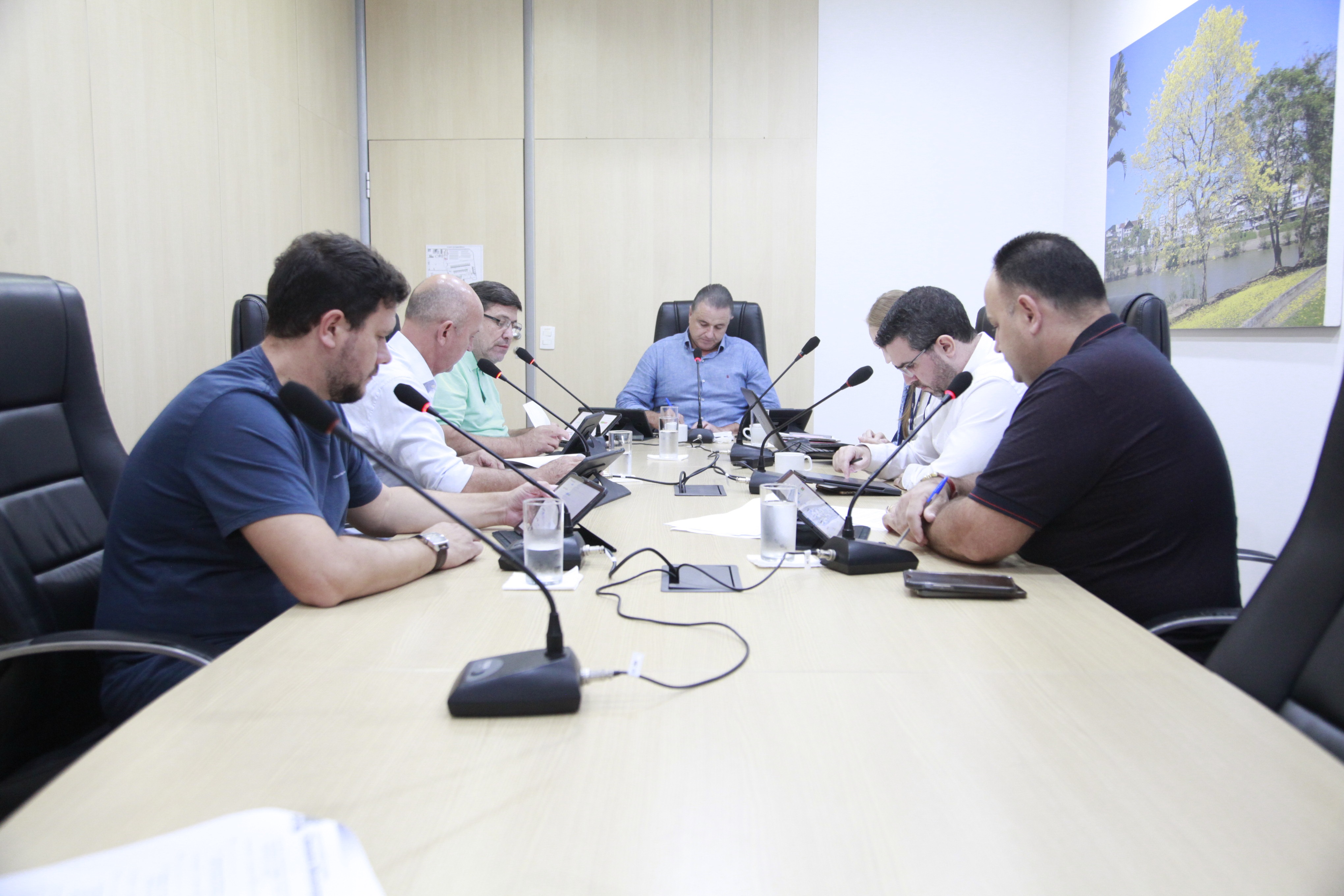 Dez projetos passam pela CCJ na reunião desta terça-feira