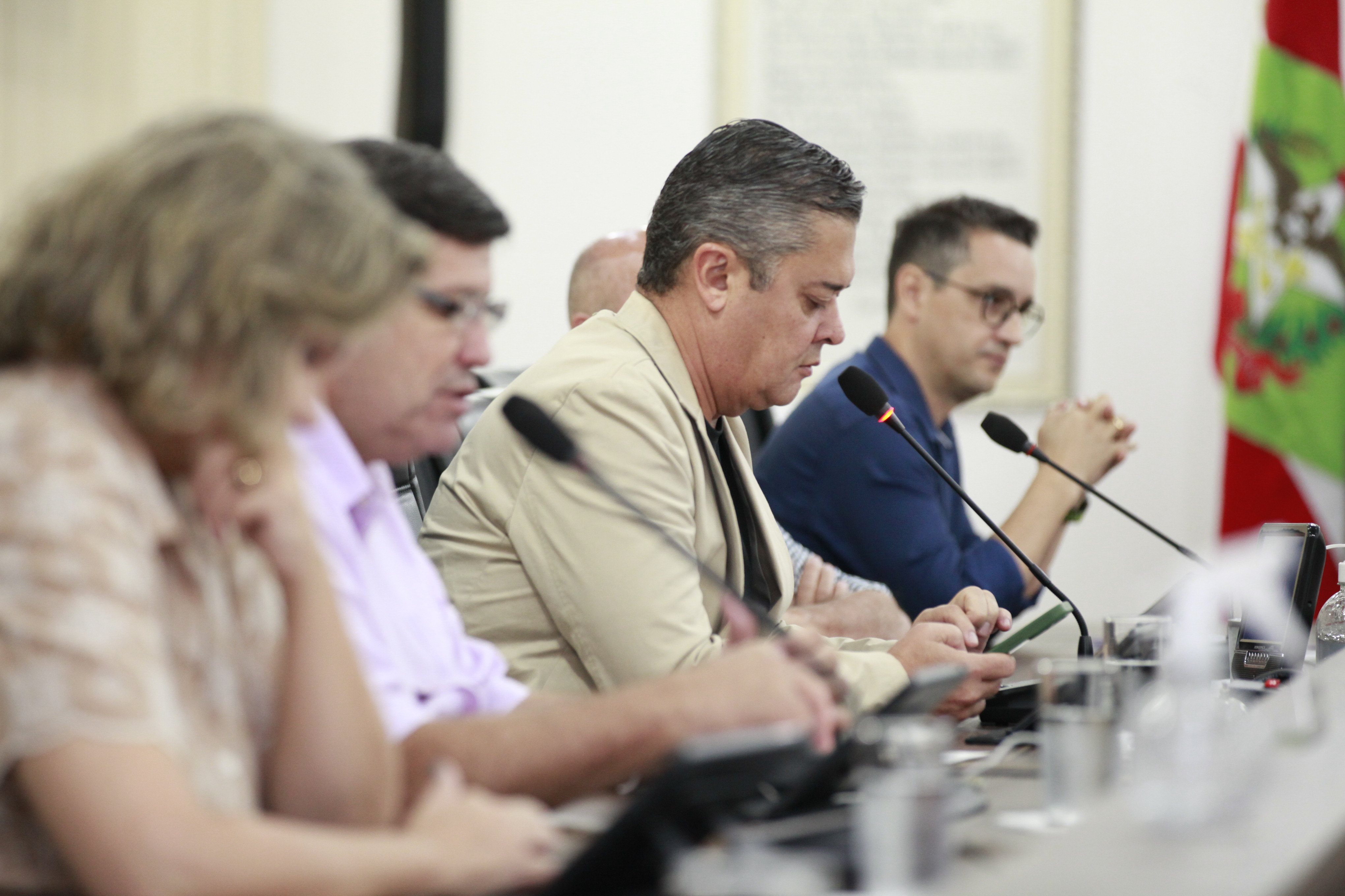 Resumo dos pronunciamentos dos vereadores 25 04