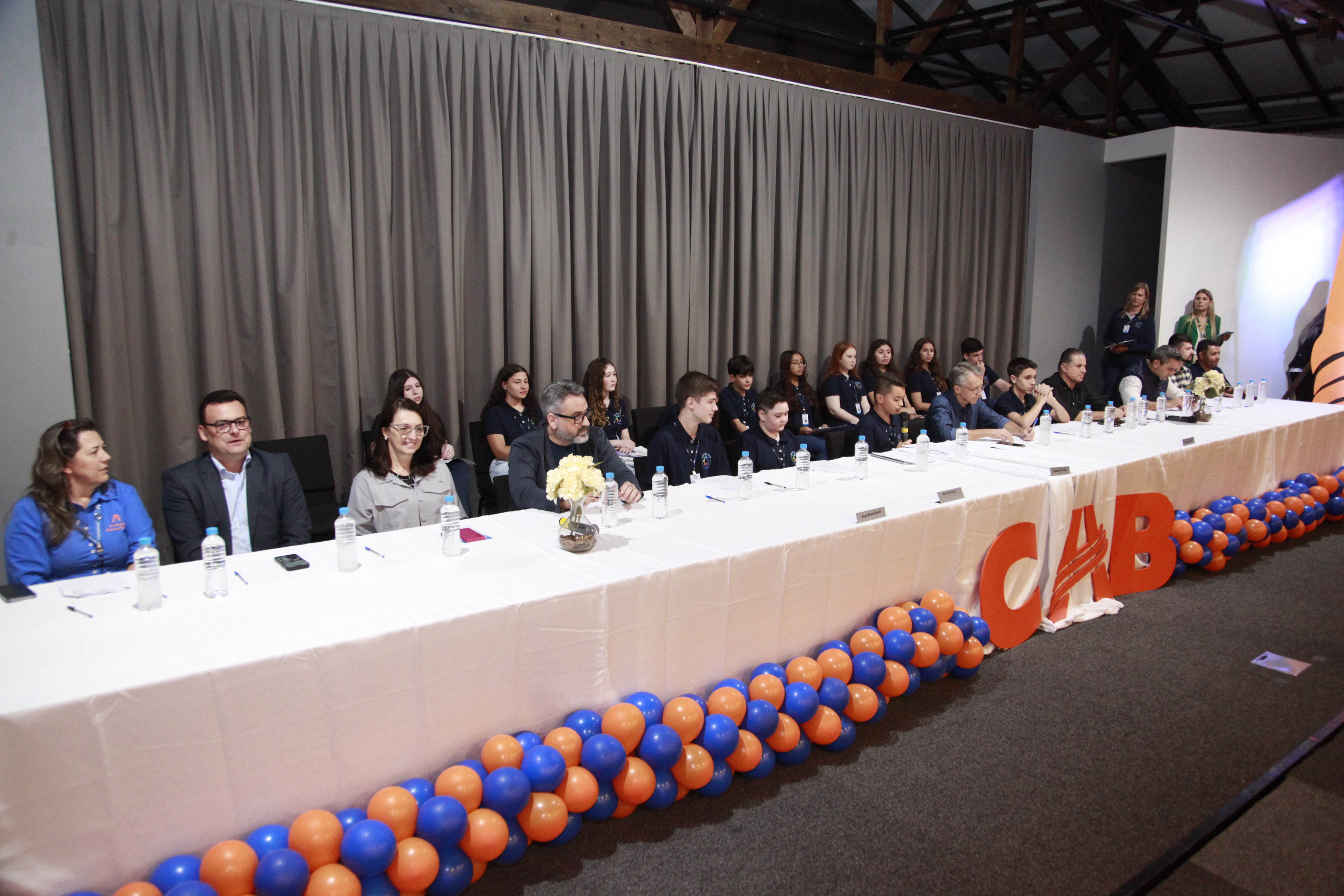 Câmara Mirim realiza primeira sessão itinerante do ano no Colégio Adventista de Blumenau