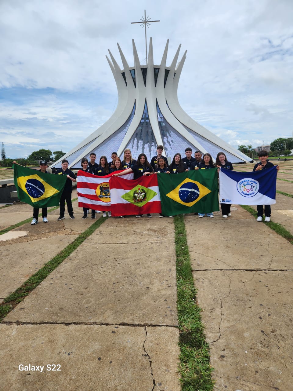 Vereadores Mirins de Blumenau viajam a Brasília para participar de ação educativa na Câmara dos Deputados