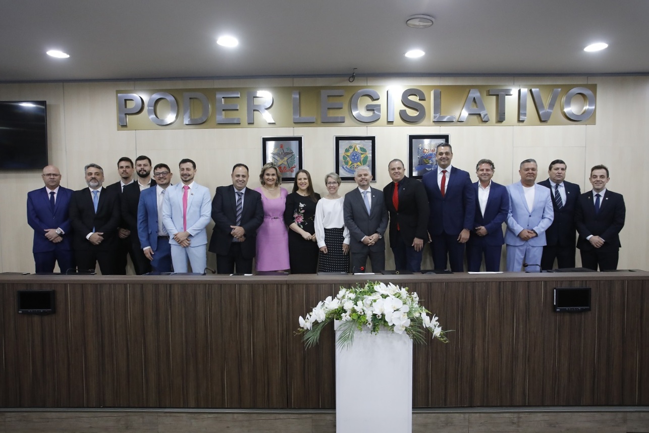Candidatos eleitos são diplomados pela Junta Eleitoral de Blumenau nesta quarta-feira na Câmara de Vereadores