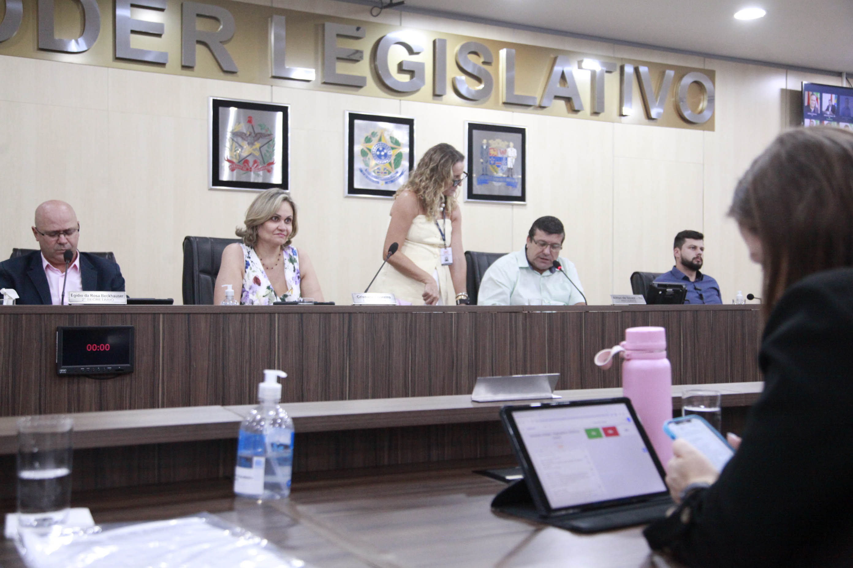 Confira os requerimentos e moções aprovados nesta terça-feira 11 02