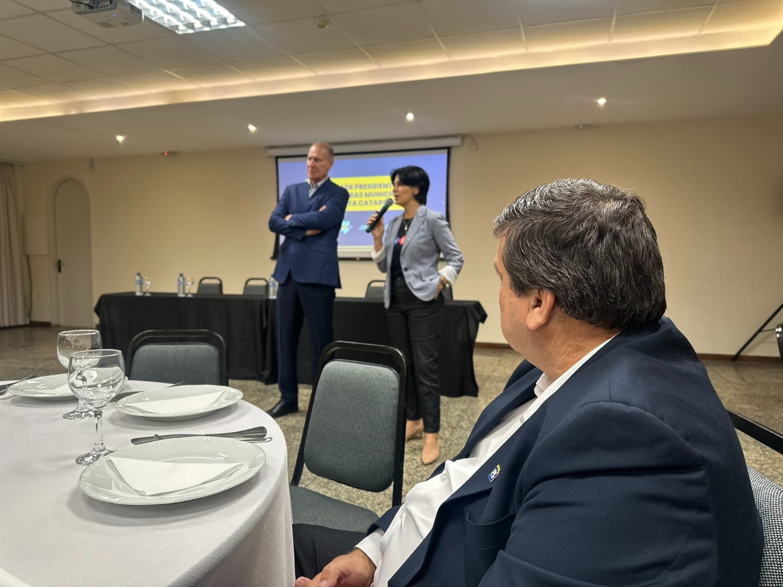 Vereador Ito de Souza participa do Fórum de Presidentes das Câmaras Municipais em Florianópolis
