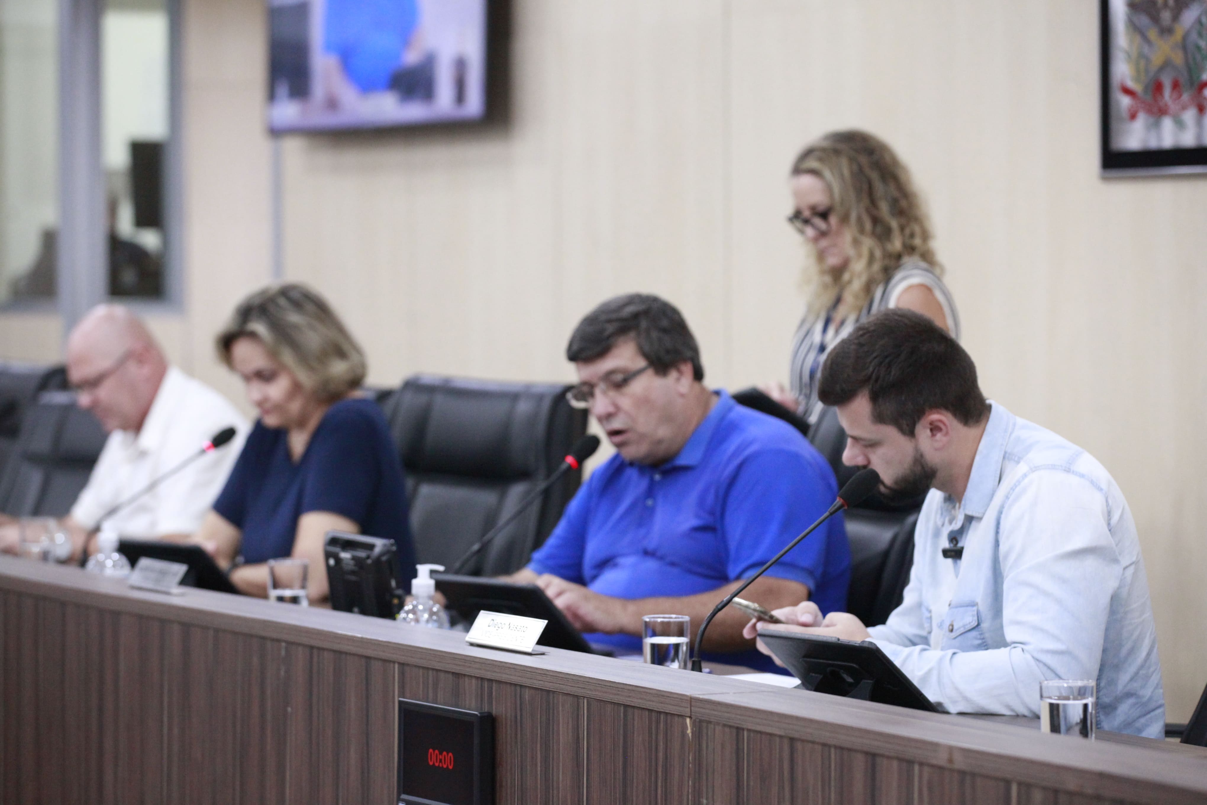 Confira os projetos e proposições aprovados nesta terça-feira (25)