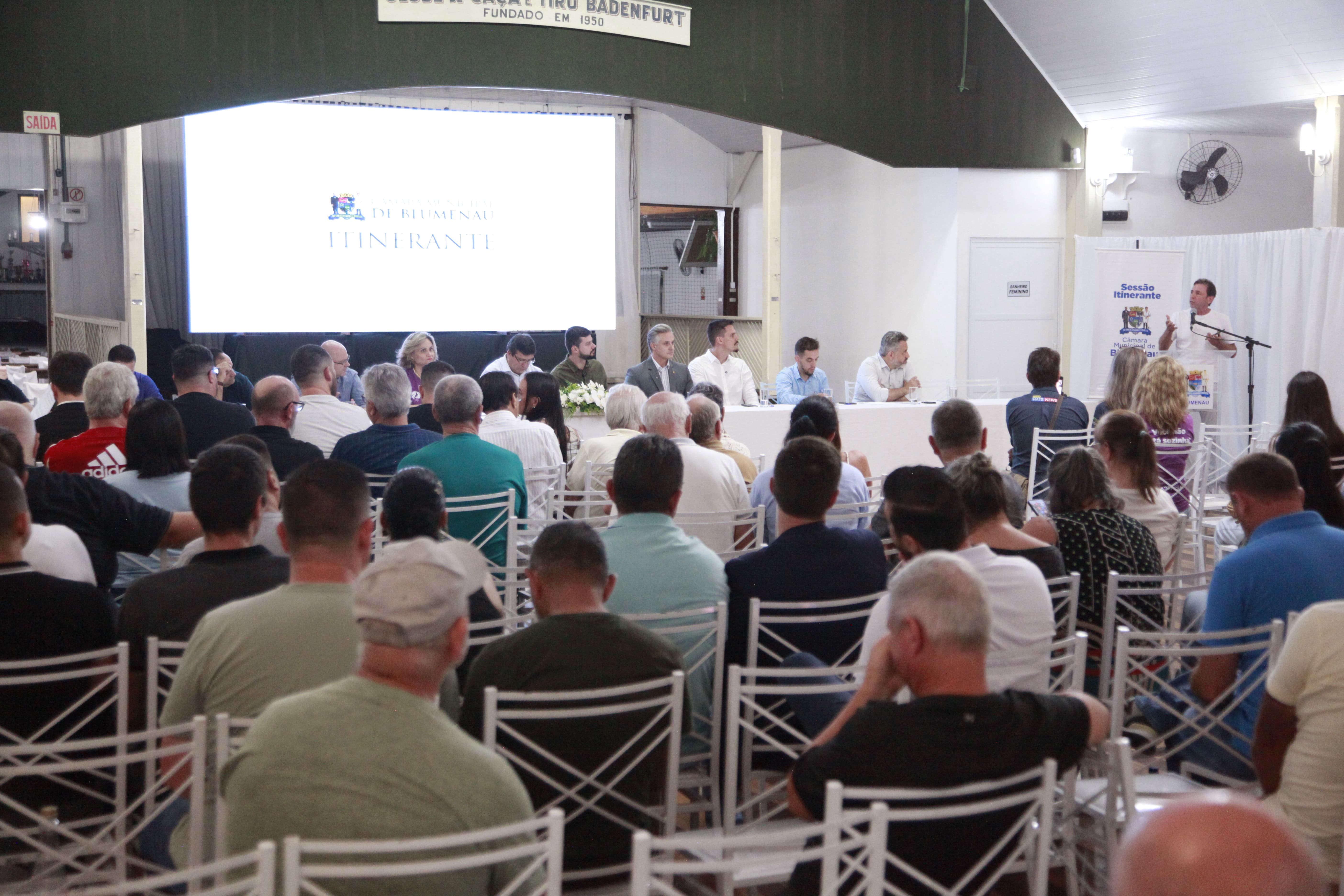 Câmara de Blumenau realiza segunda sessão itinerante do ano no bairro Velha