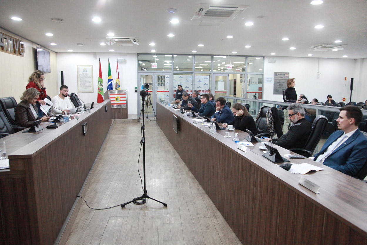 Confira os projetos e proposições aprovados na sessão desta quinta-feira (29)