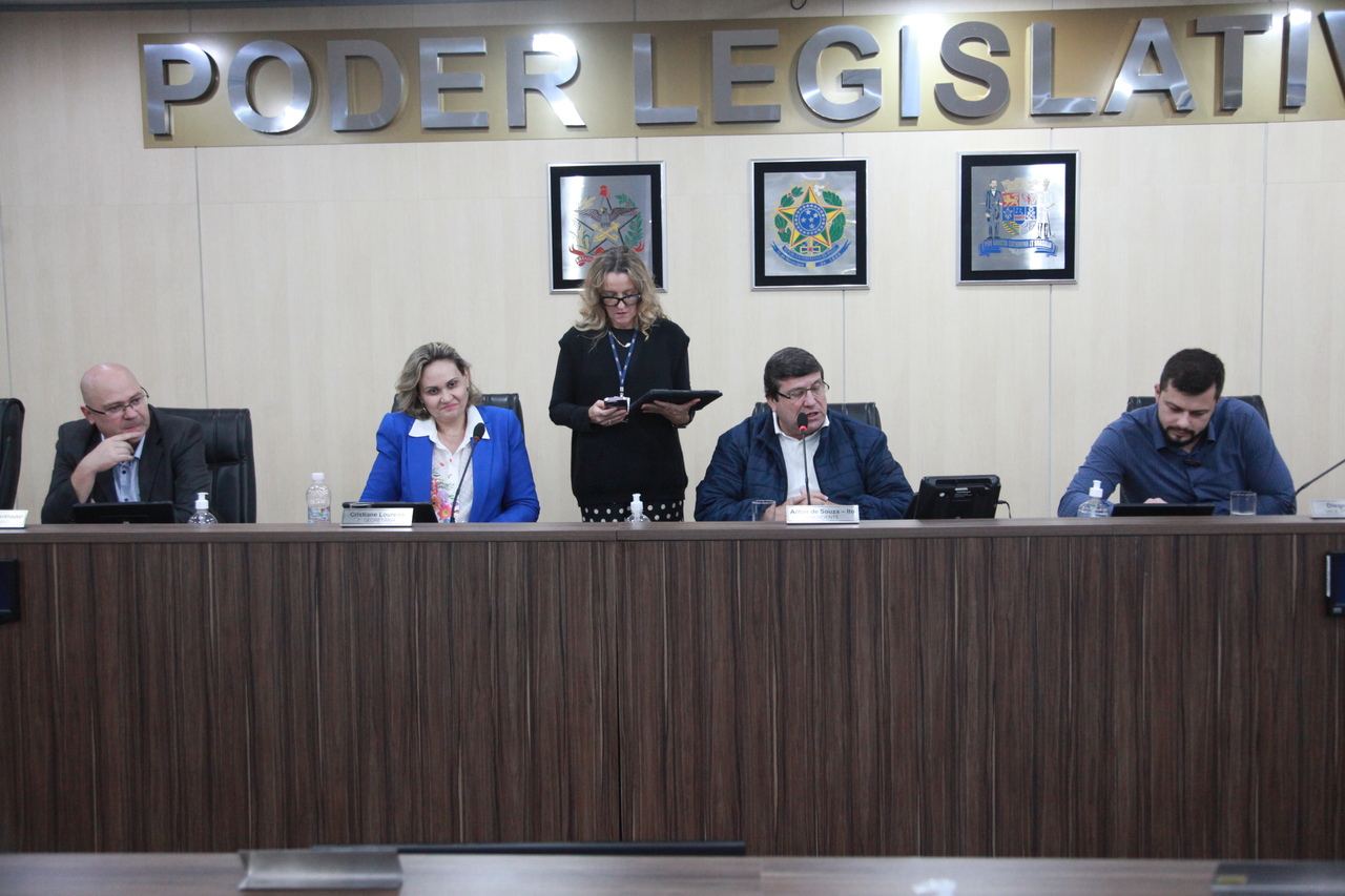 Confira os projetos e proposições aprovados na sessão desta quinta-feira (5)
