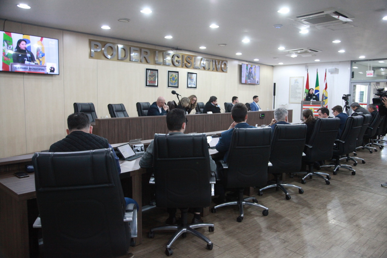 Confira os projetos e proposições aprovados na sessão desta terça-feira (10)