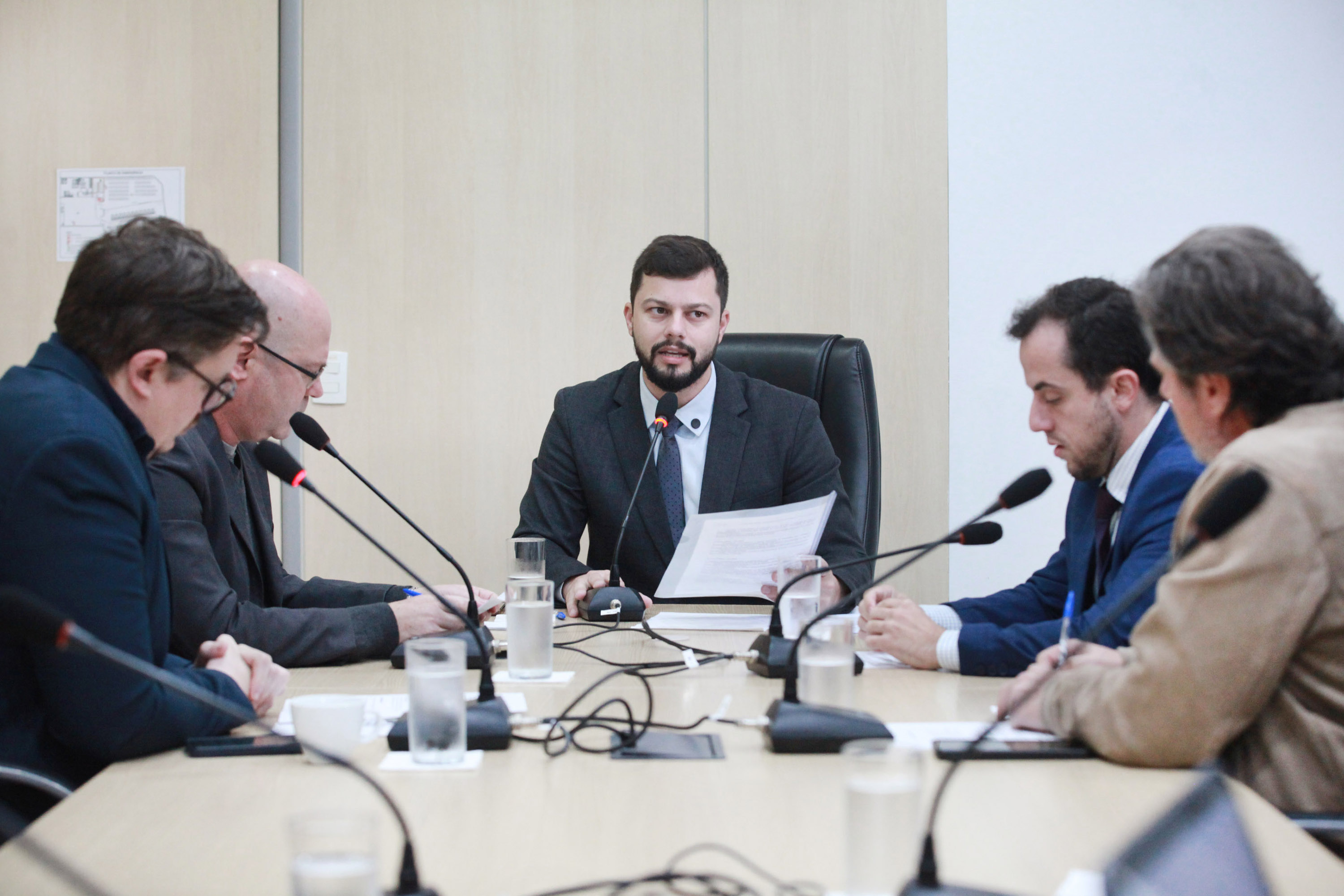 CPI do Esgoto define o primeiro convidado da AGIR e lista documentos solicitados aos envolvidos na prestação do serviço