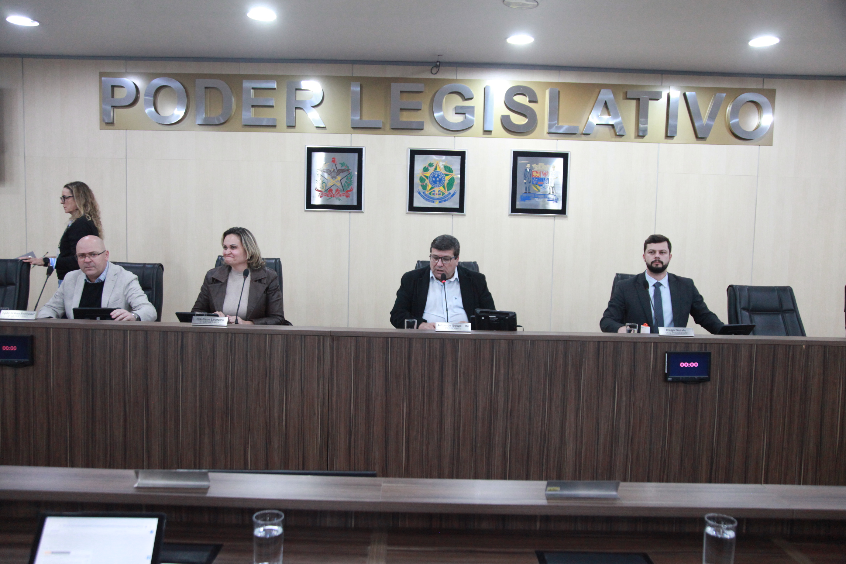 Confira os projetos e proposições aprovados nesta terça-feira (29) 