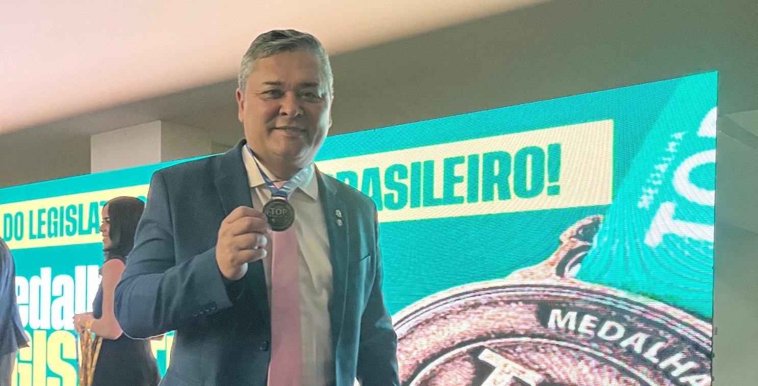 Vereador de Blumenau recebe premiação nacional em Brasília