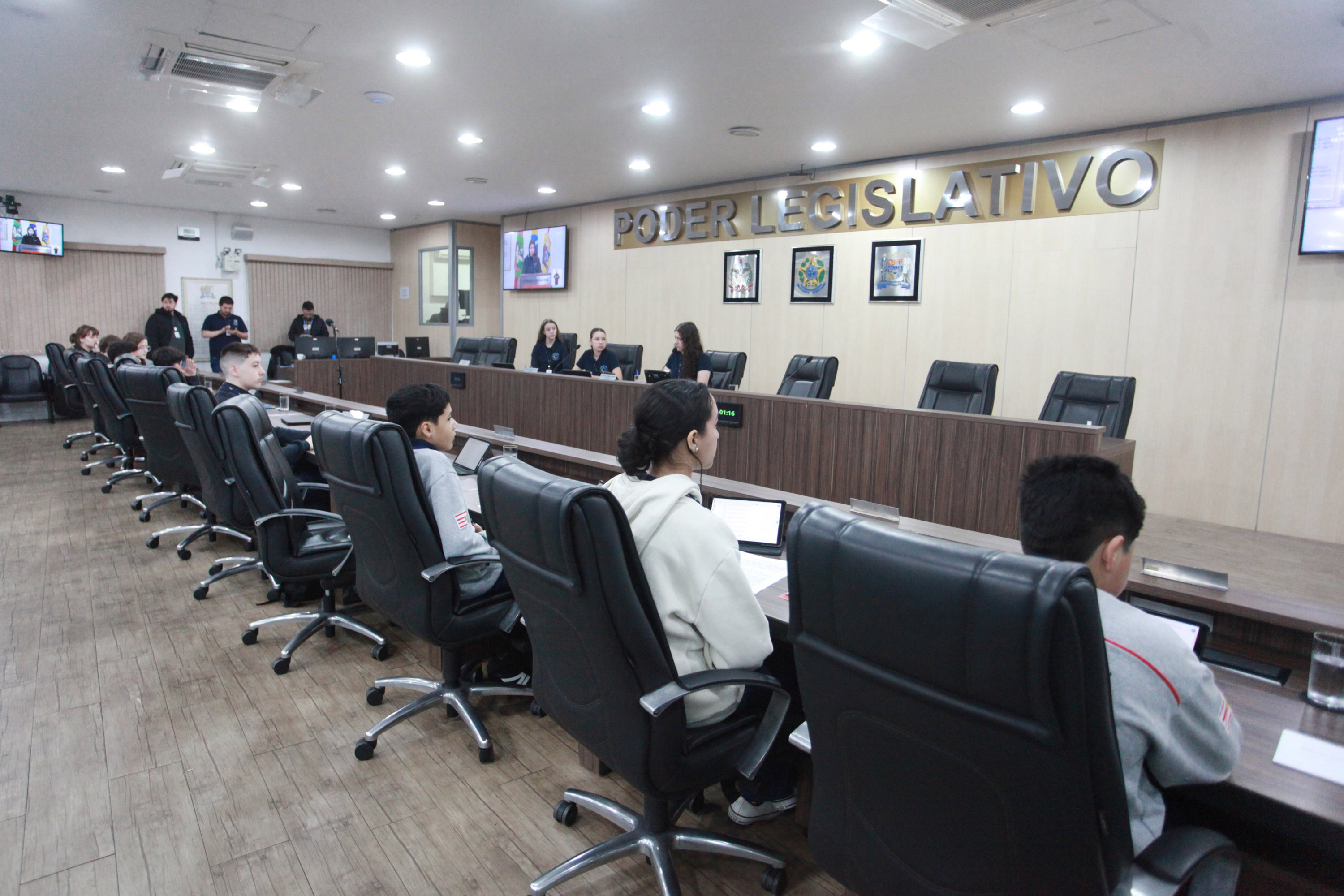 Vereadores mirins aprovam requerimentos sobre demandas em escolas e fazem reflexões importantes   
