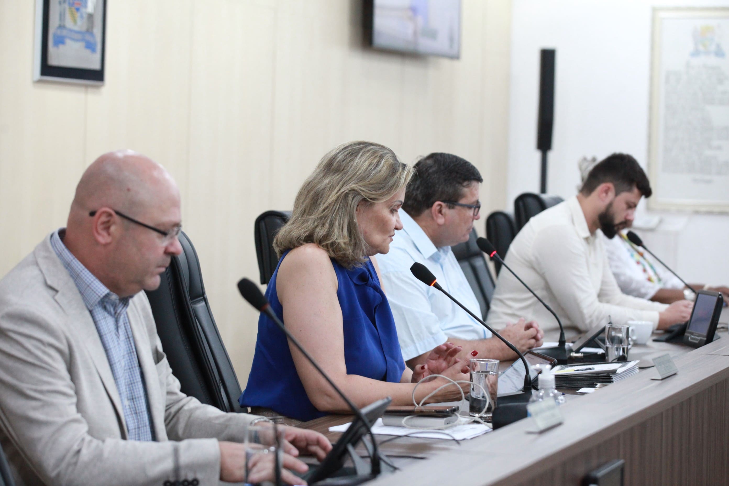 Confira os projetos e proposições aprovados na sessão desta quinta-feira (12)