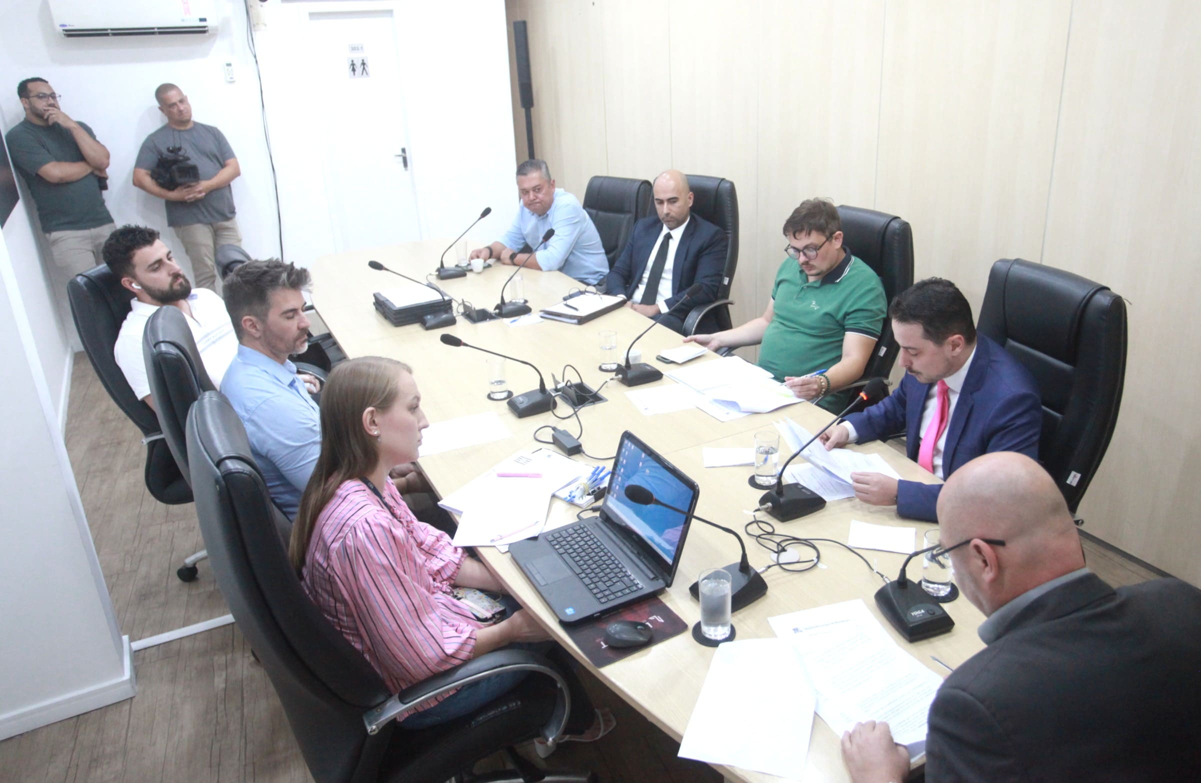 Comissão Processante da Câmara de Blumenau avança e aprova continuidade das investigações