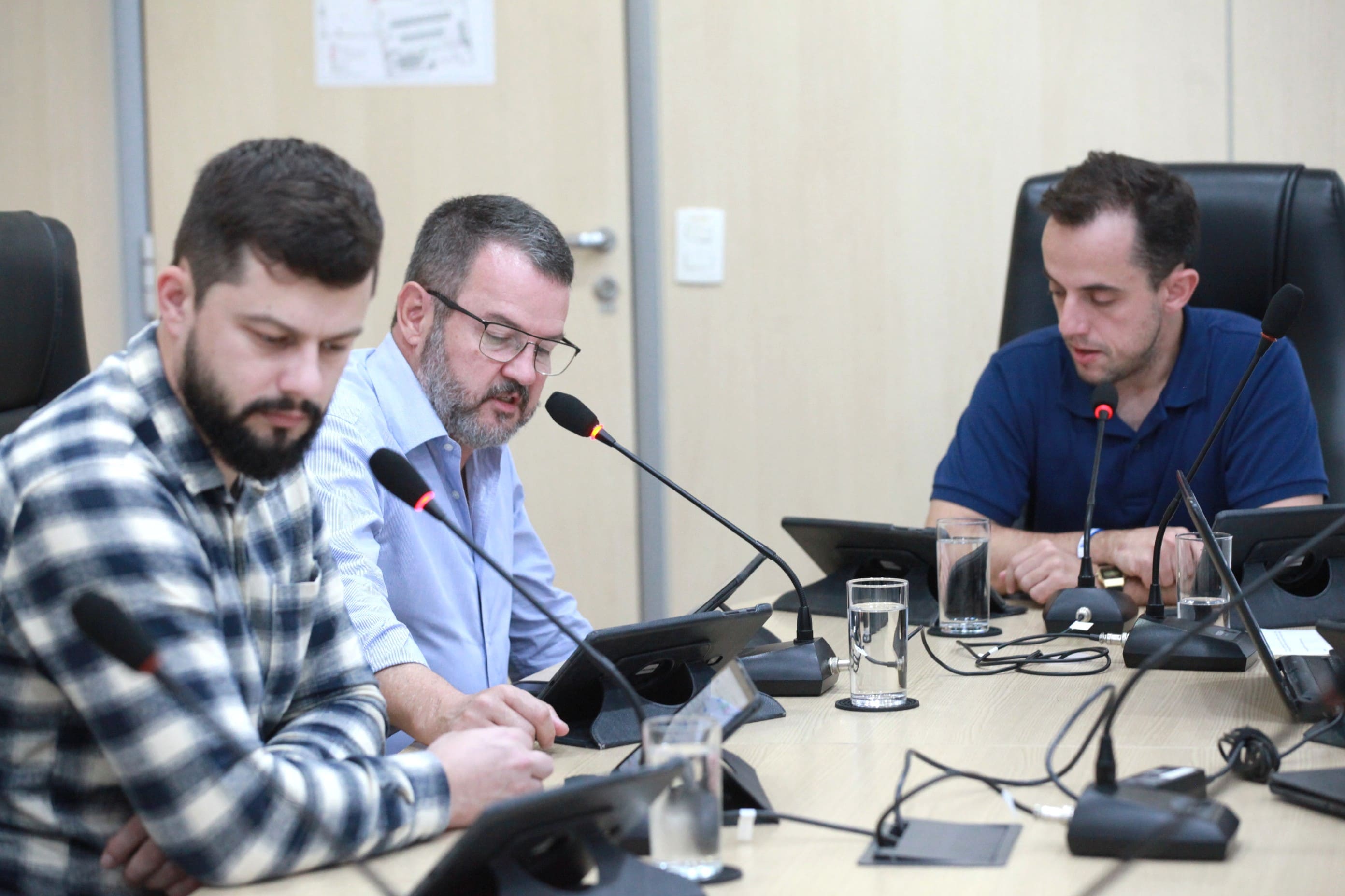 Sete projetos e uma emenda passam pelas comissões de Educação, Transportes e Turismo